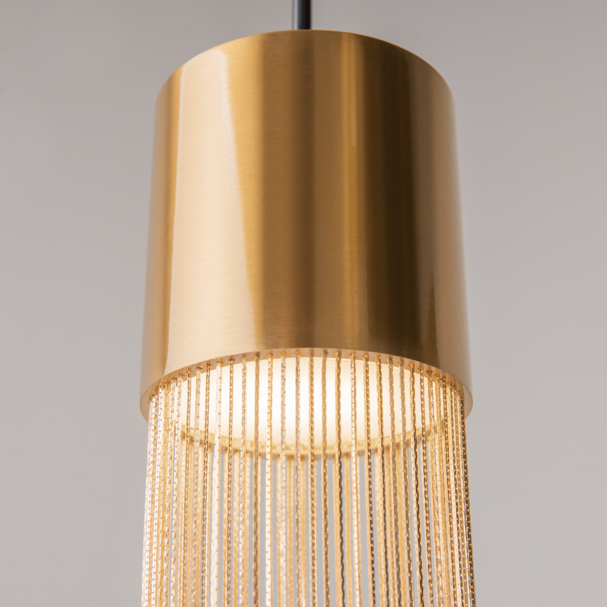 картинка Подвесной светильник Maytoni MOD190PL-L5G3K