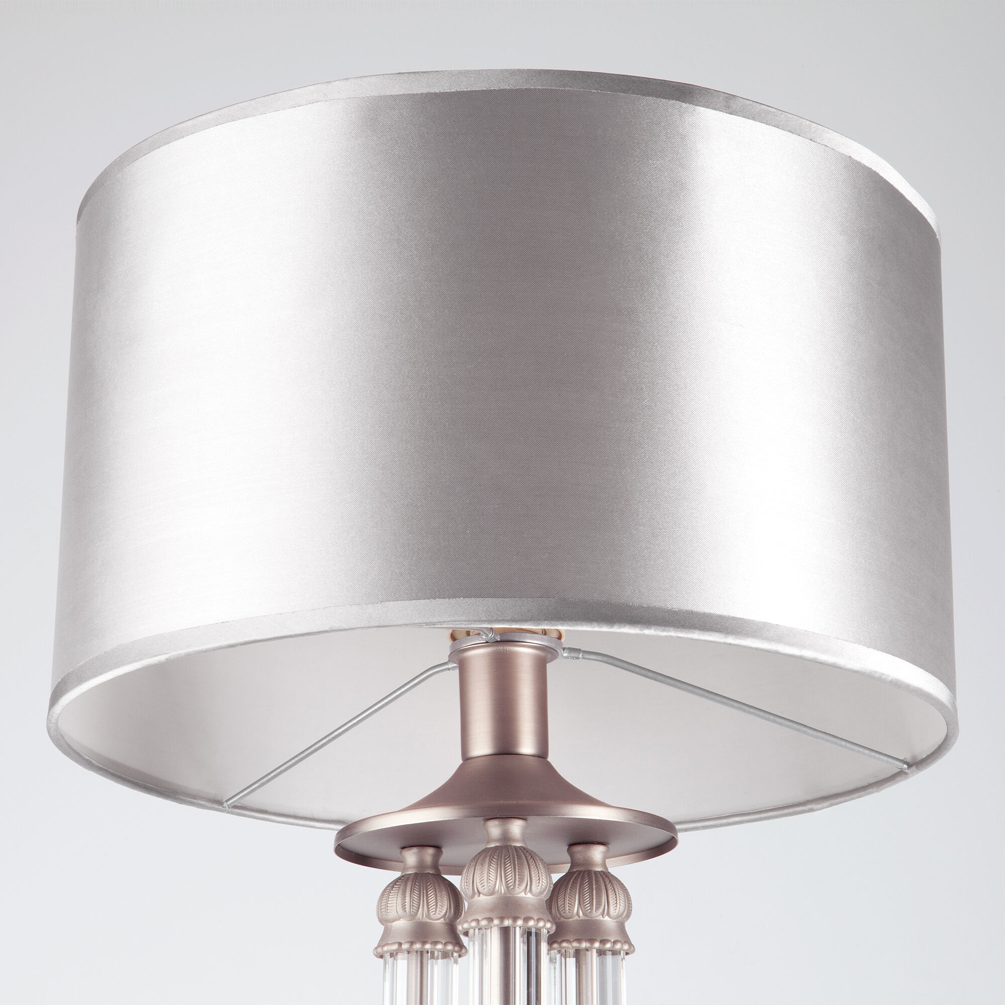 картинка Классический торшер с абажуром 01046/1 сатин-никель