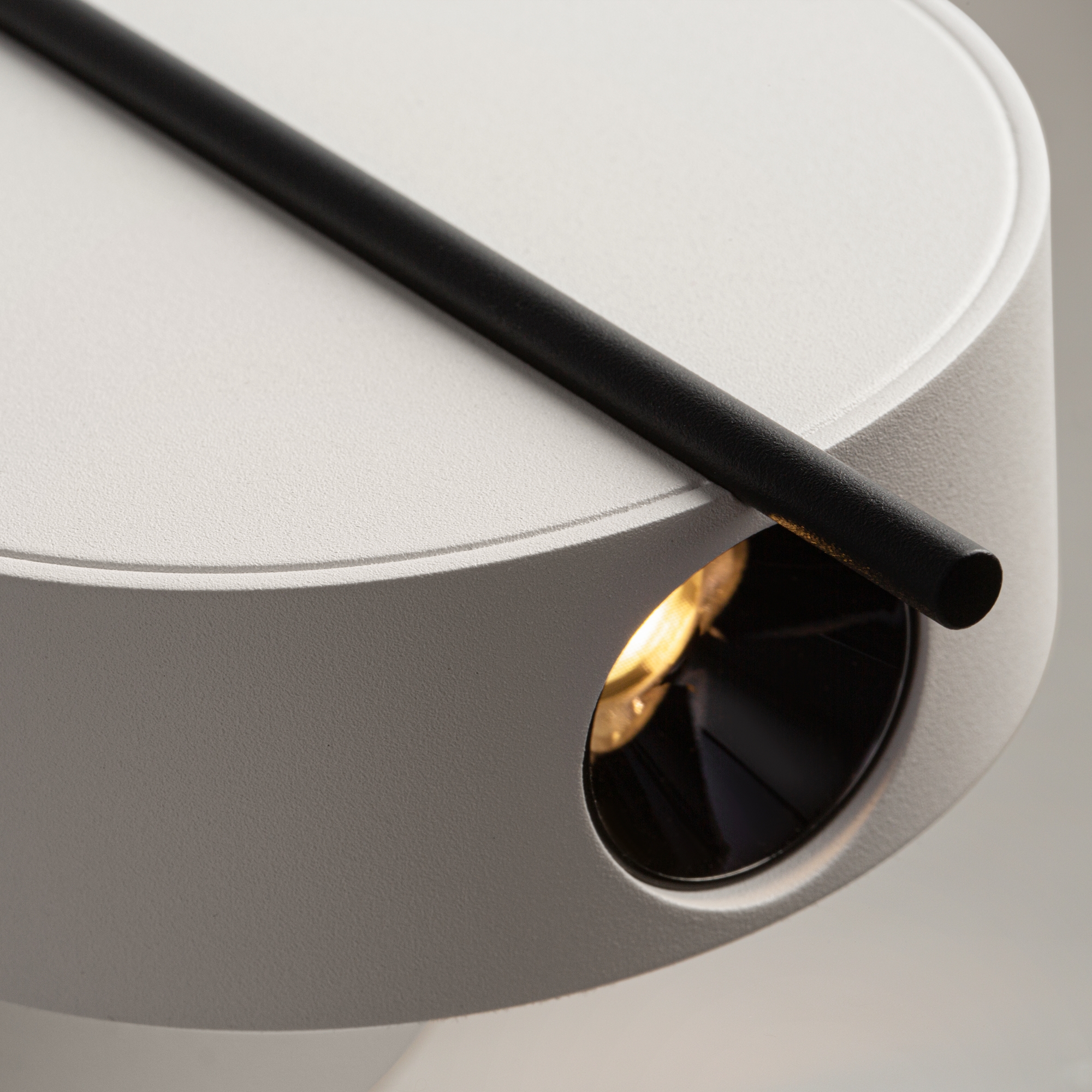 картинка Настенный светильник (бра) Maytoni MOD180WL-L4W3K