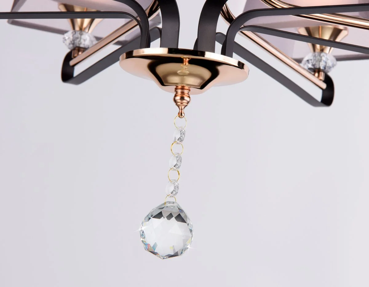 картинка Подвесная люстра с абажуром и хрусталем TR4618