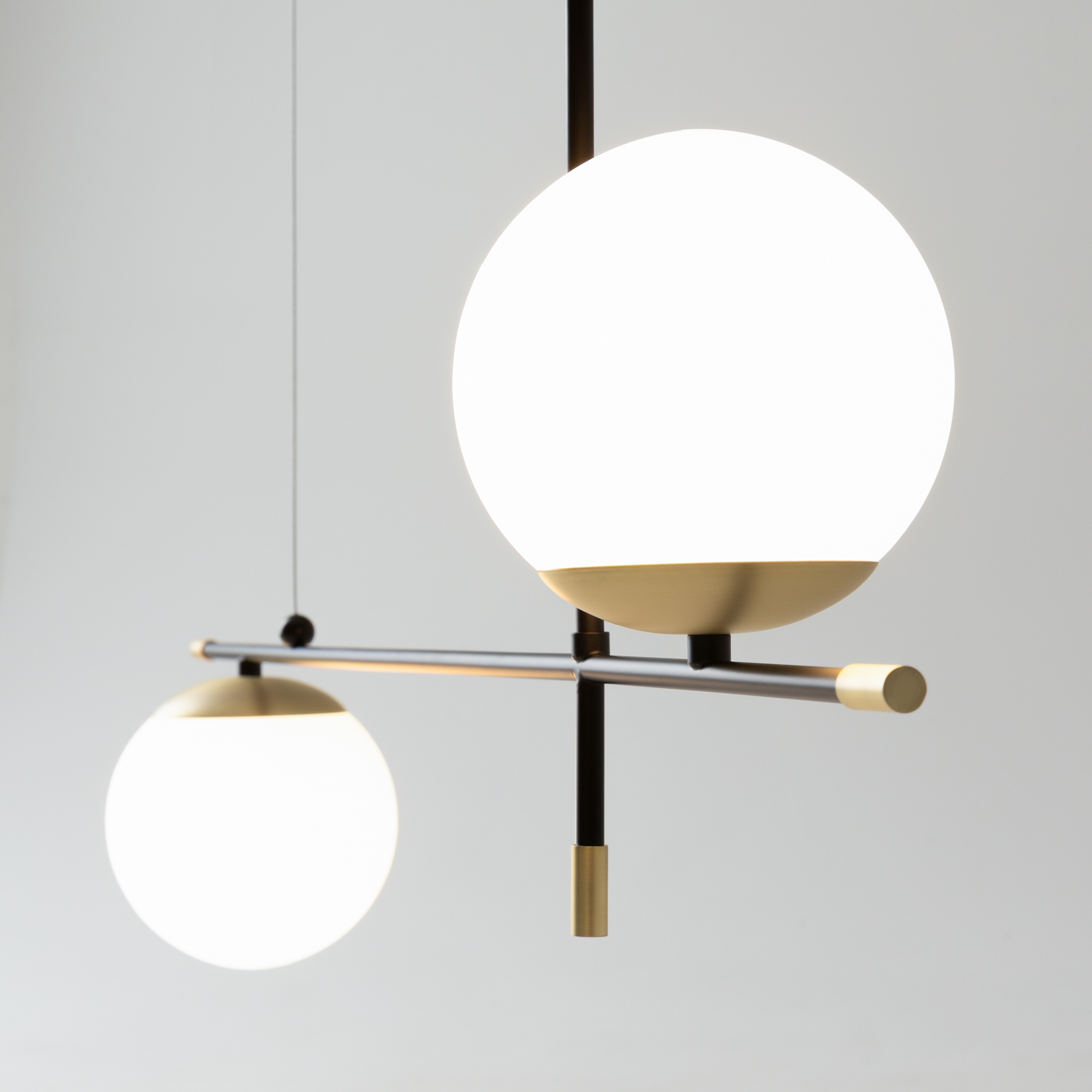 картинка Подвесной светильник Maytoni MOD048PL-02G