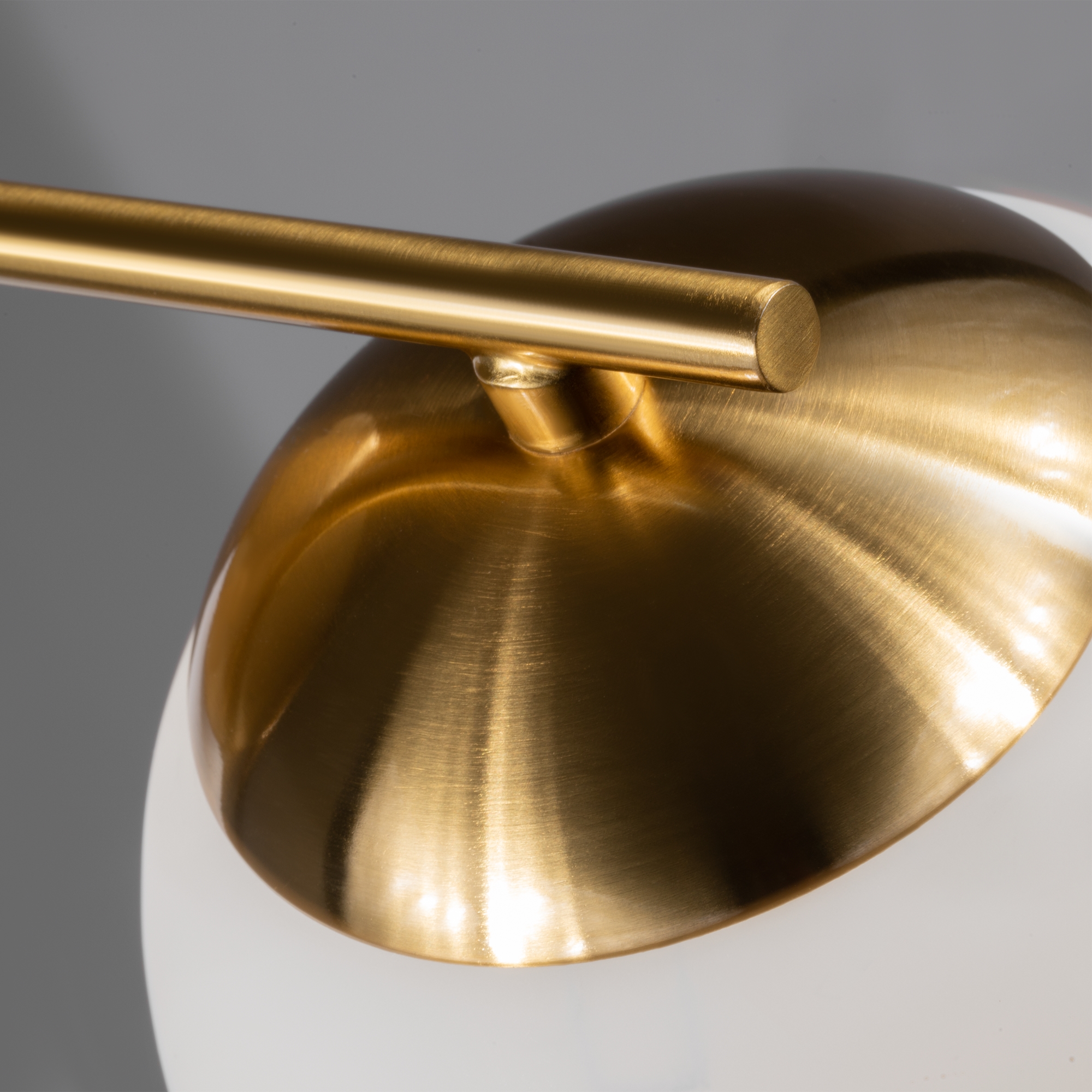 картинка Настенный светильник (бра) Freya FR5230WL-01BS