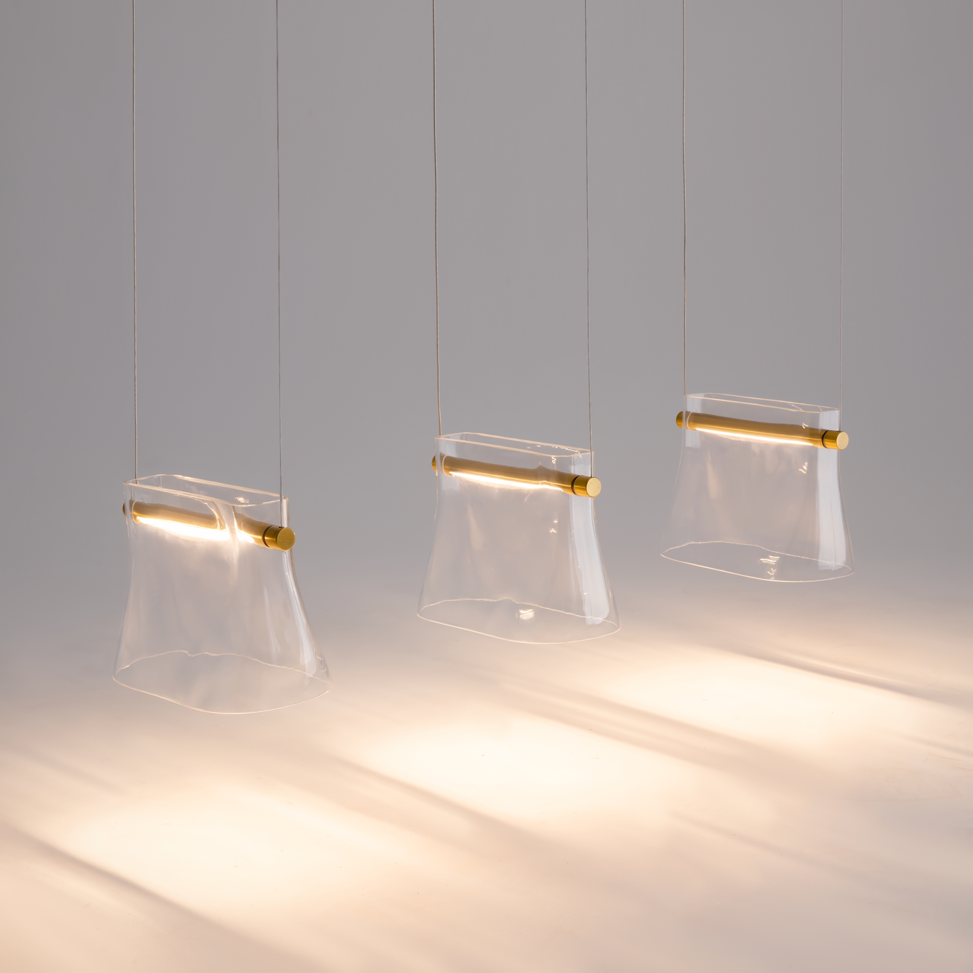 картинка Подвесной светильник Maytoni MOD170PL-L24BS3K