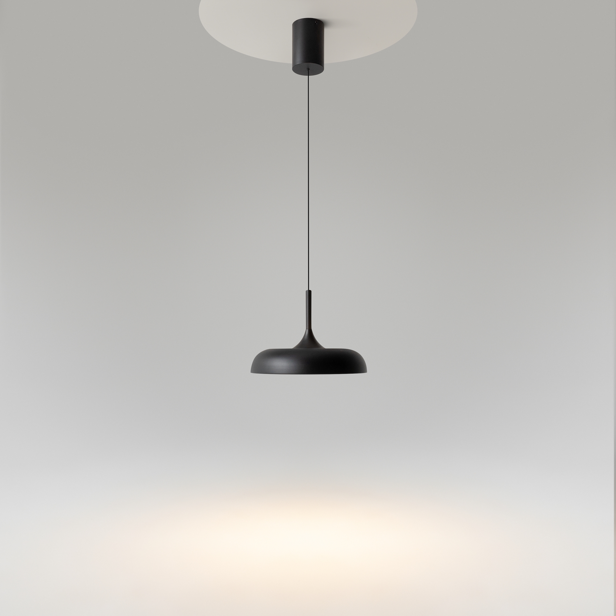 картинка Подвесной светильник Maytoni MOD189PL-L30B3K