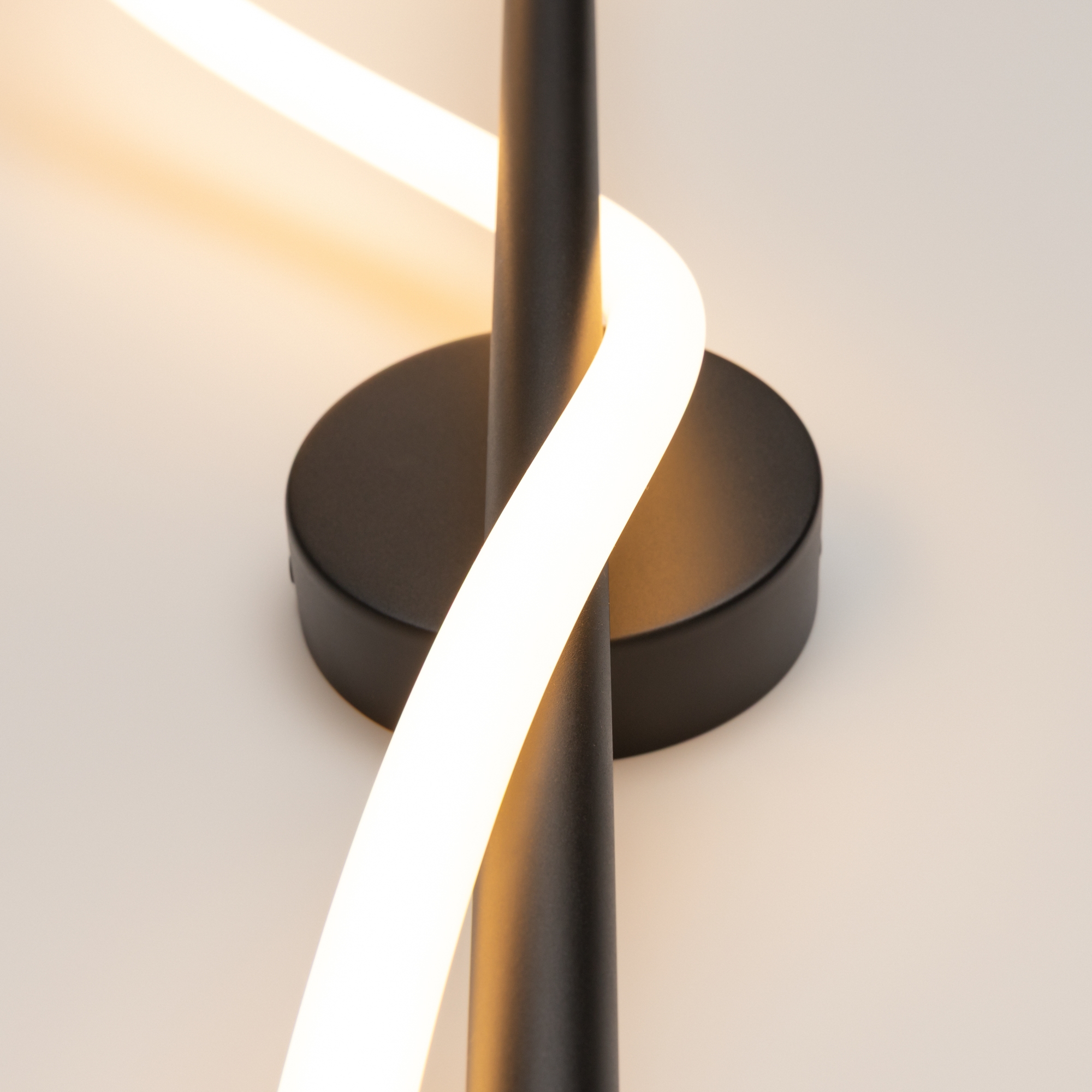 картинка Настенный светильник (бра) Maytoni MOD146WL-L12B3K