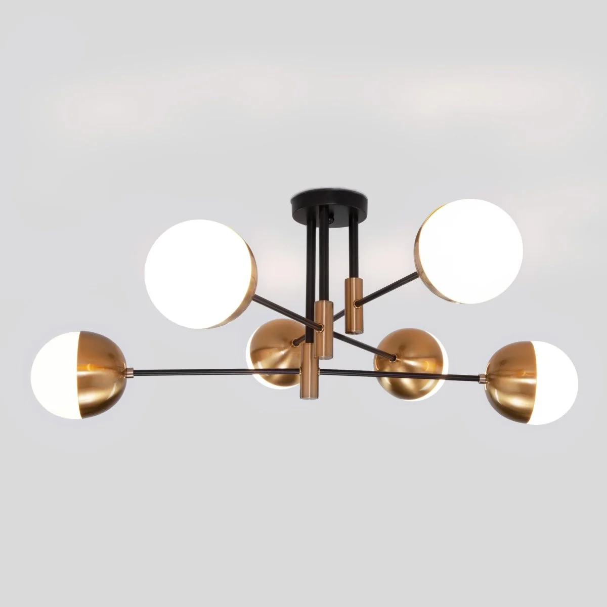 картинка Умная потолочная люстра в стиле лофт 70129/6 латунь Smart