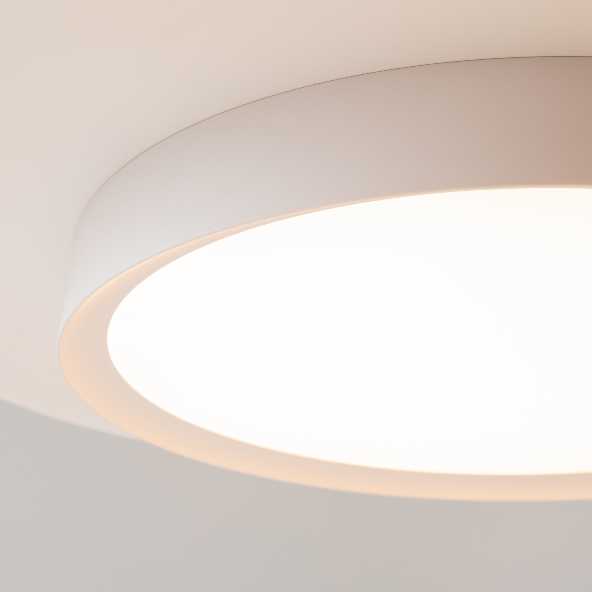 картинка Потолочный светильник Maytoni MOD426CL-L32WK