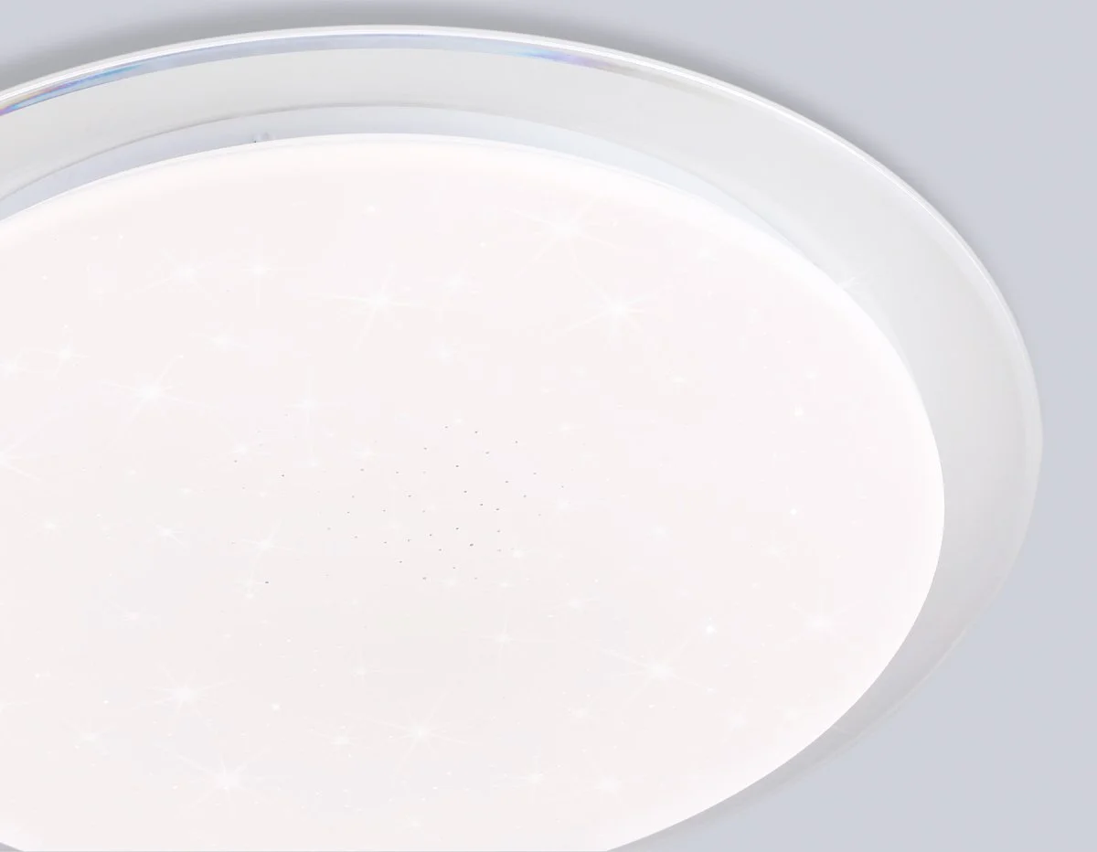 картинка Светодиодный светильник RGB с пультом управления