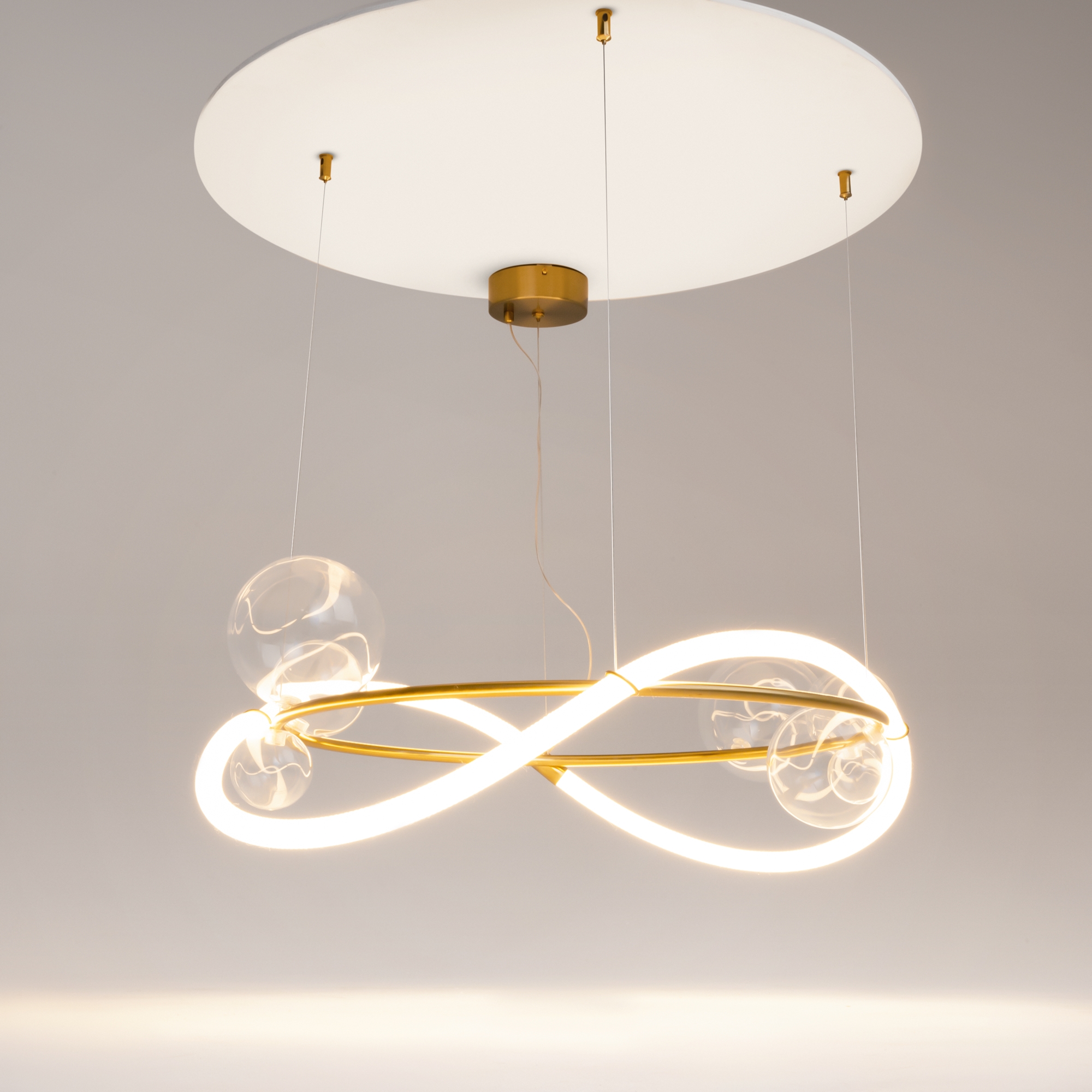 картинка Подвесной светильник Maytoni MOD289PL-L44BS3K