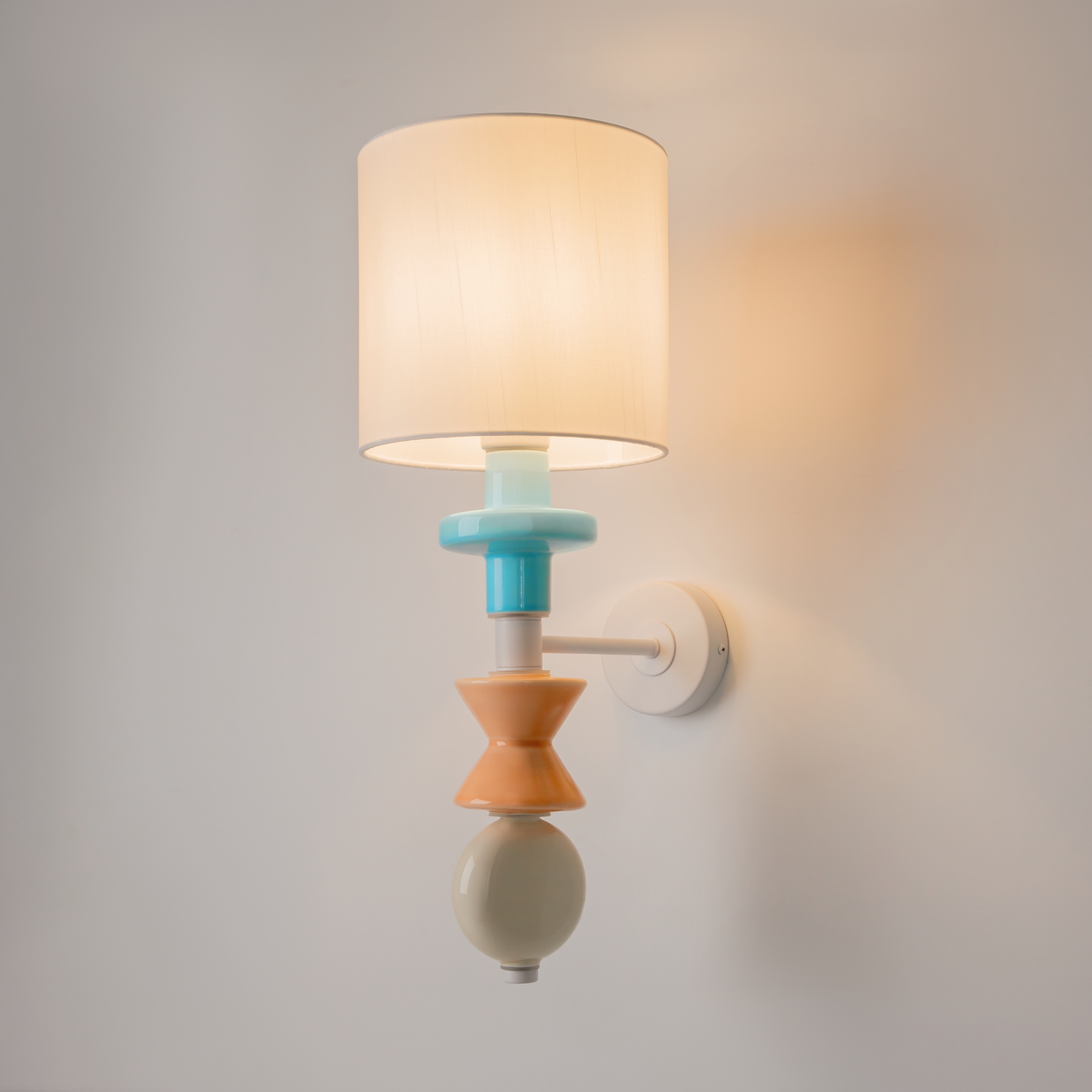 картинка Настенный светильник (бра) Maytoni MOD298WL-01W