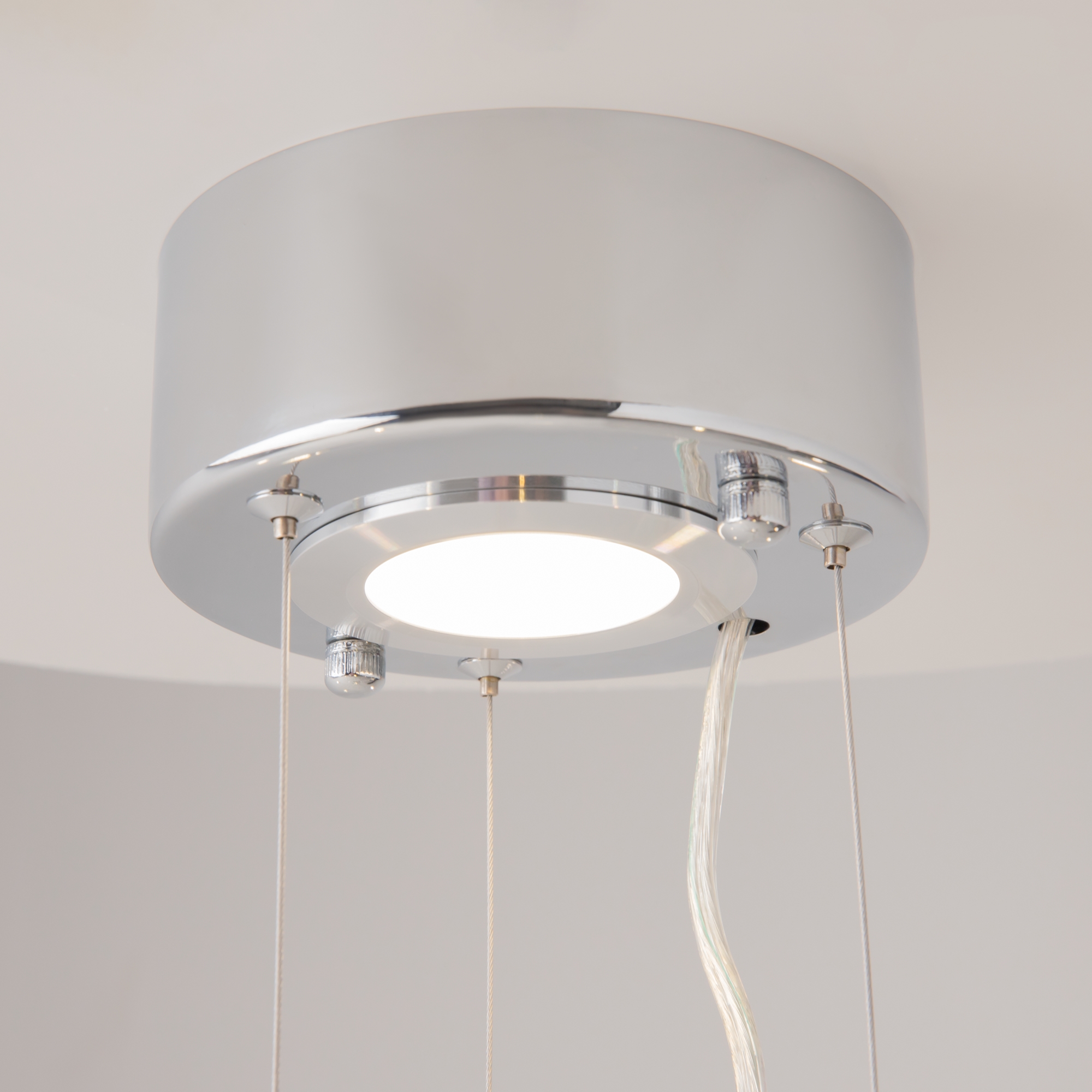 картинка Люстра Maytoni MOD051PL-07TR