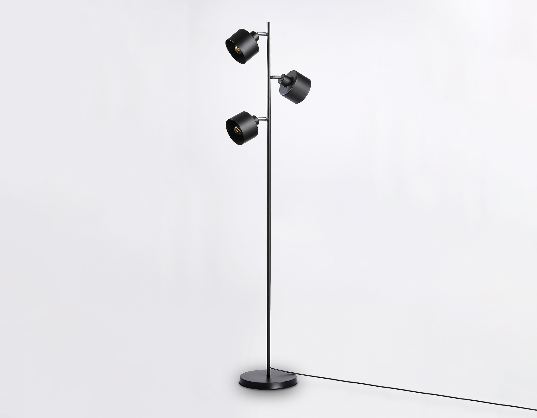 картинка Напольный светильник со сменной лампой в стиле лофт