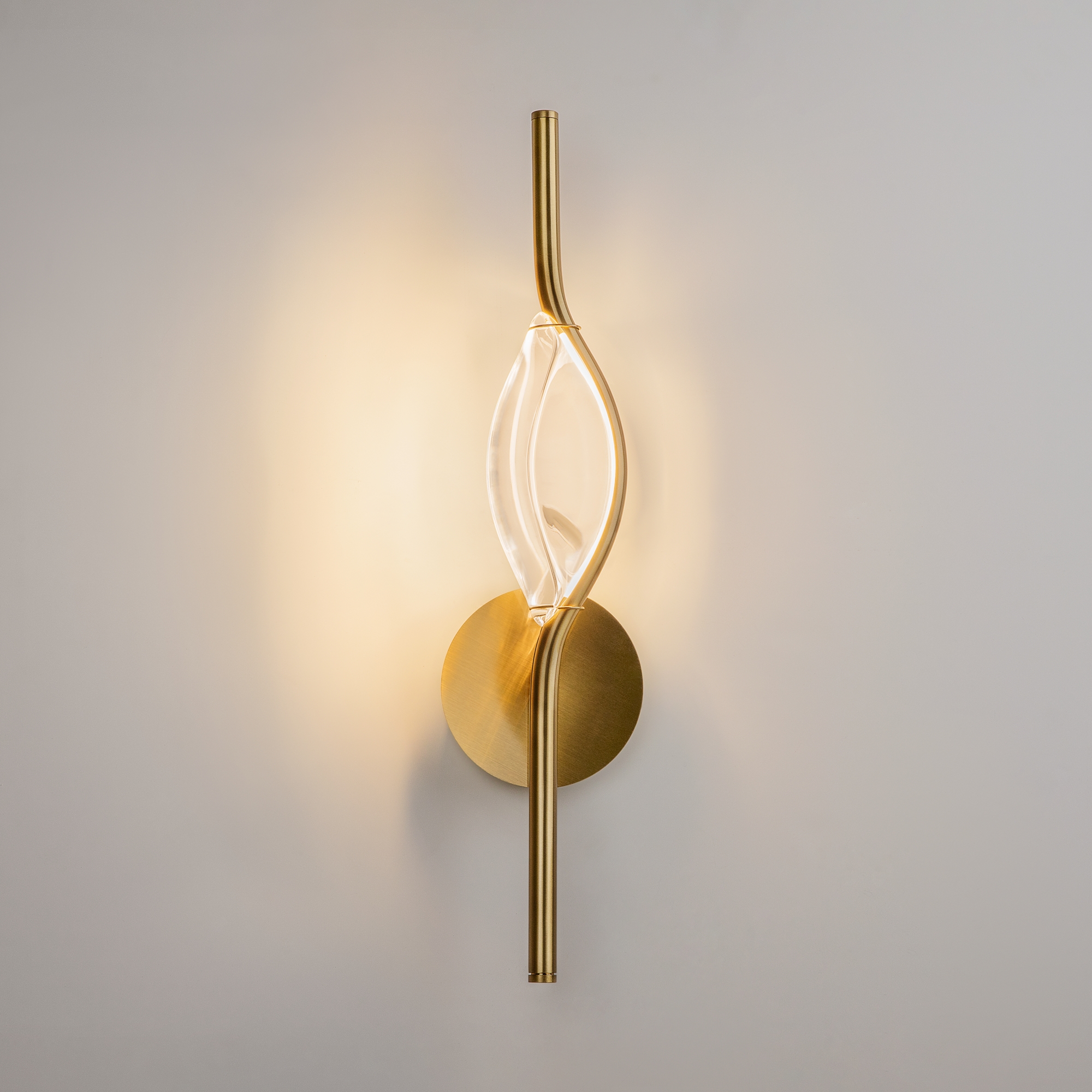 картинка Настенный светильник (бра) Maytoni MOD347WL-L8BS3K