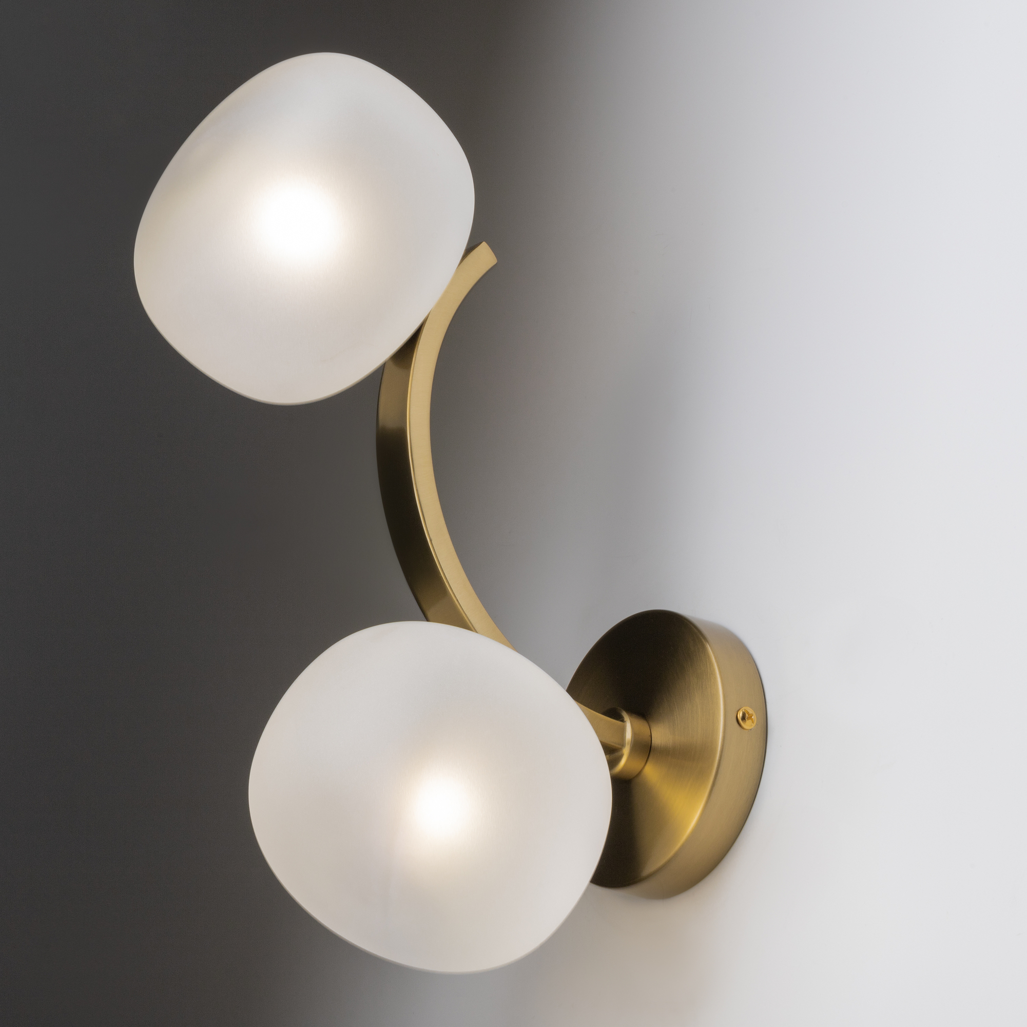 картинка Настенный светильник (бра) Freya FR5444WL-02BS