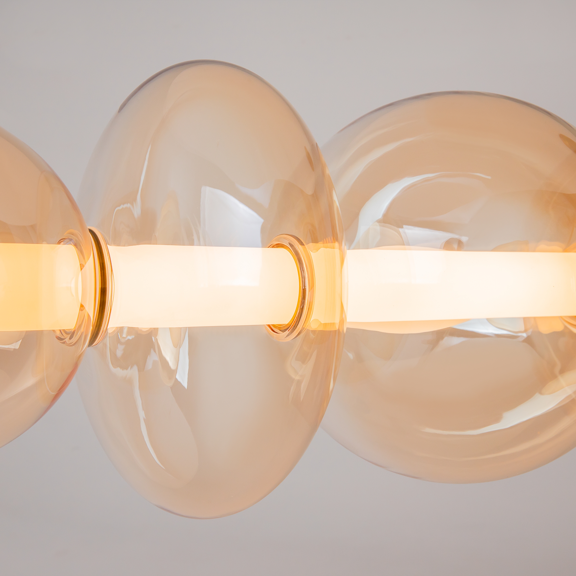 картинка Подвесной светильник Maytoni MOD307PL-L40BS3K