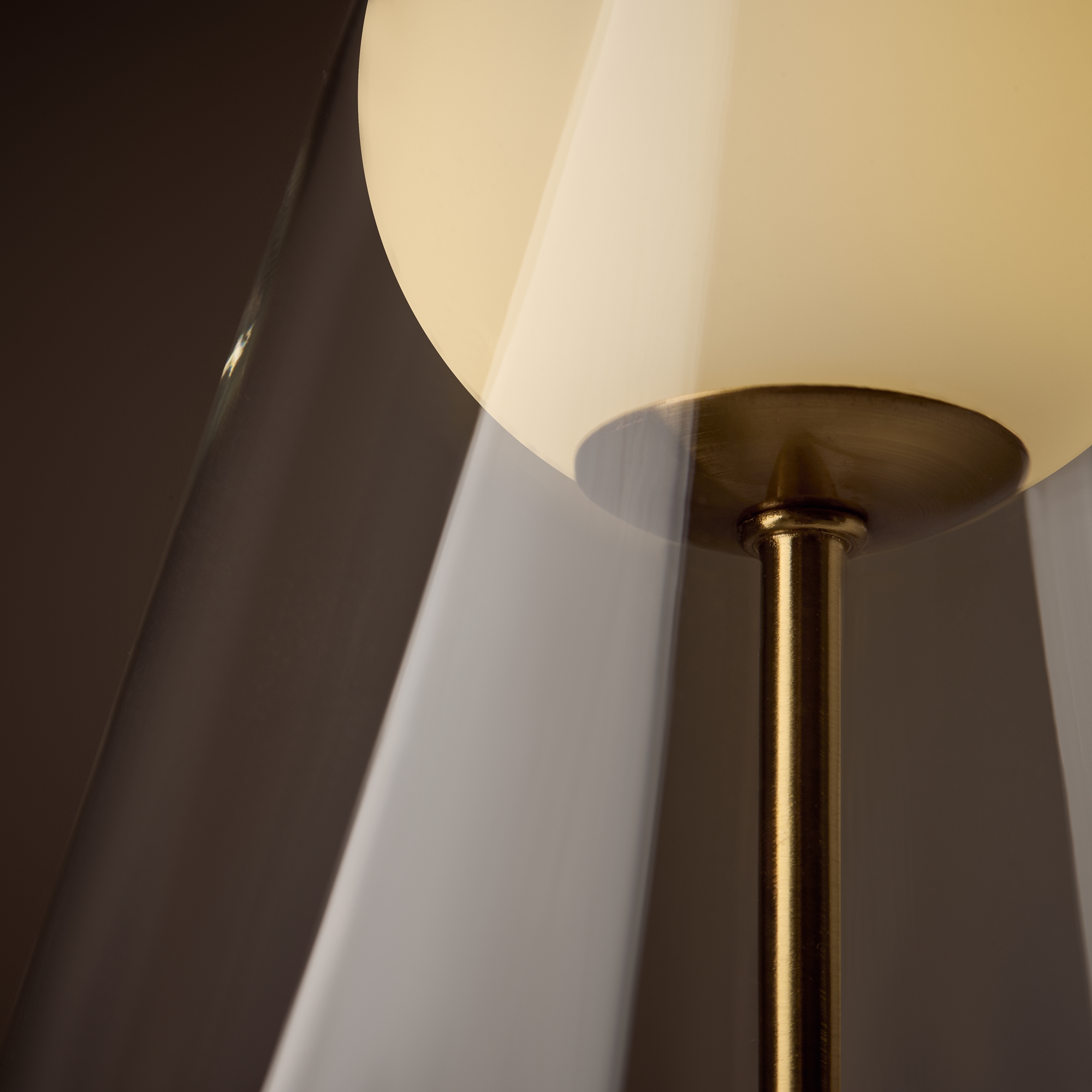 картинка Настенный светильник (бра) Freya FR5382WL-01BS