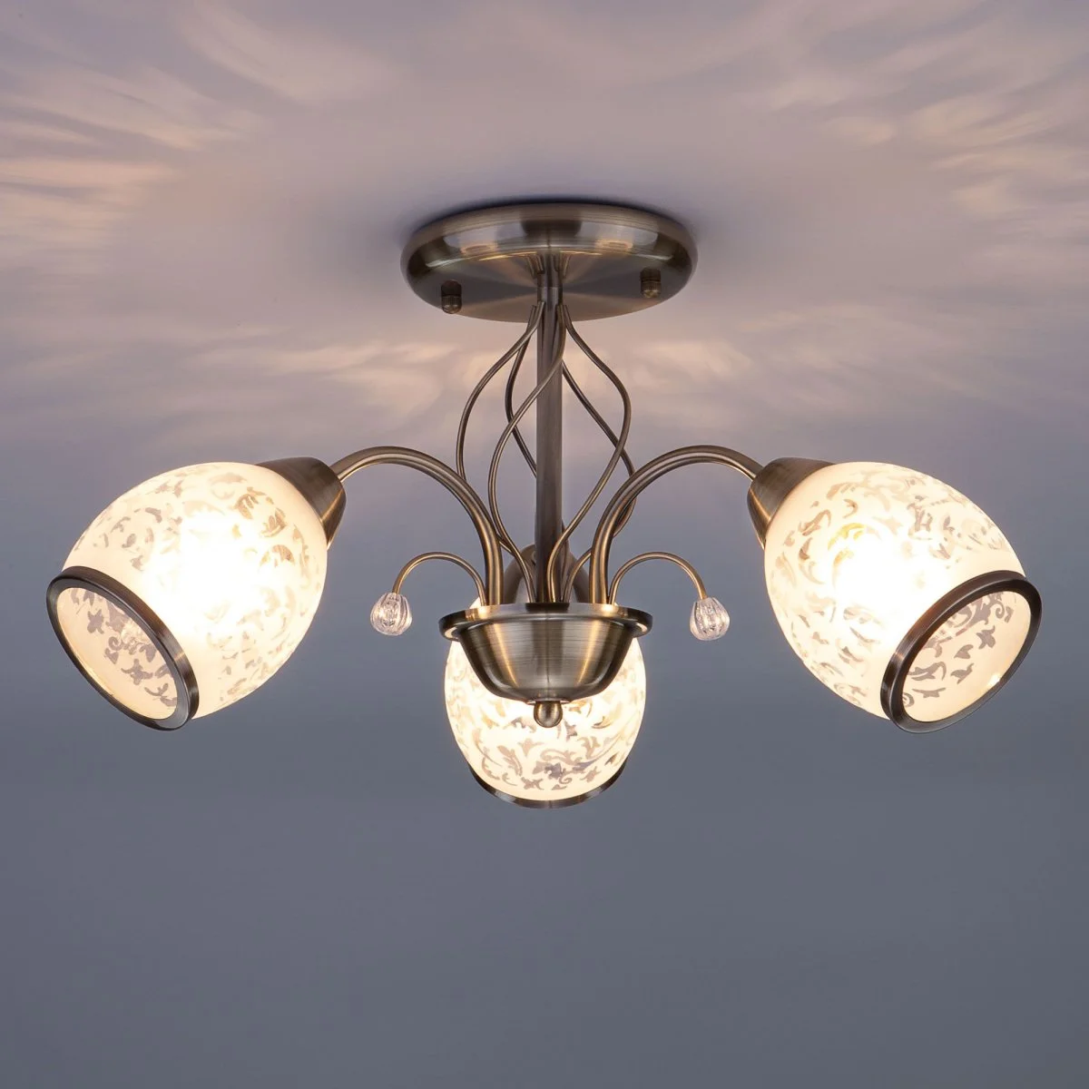 картинка Потолочная люстра античная бронза 30026/3 античная бронза