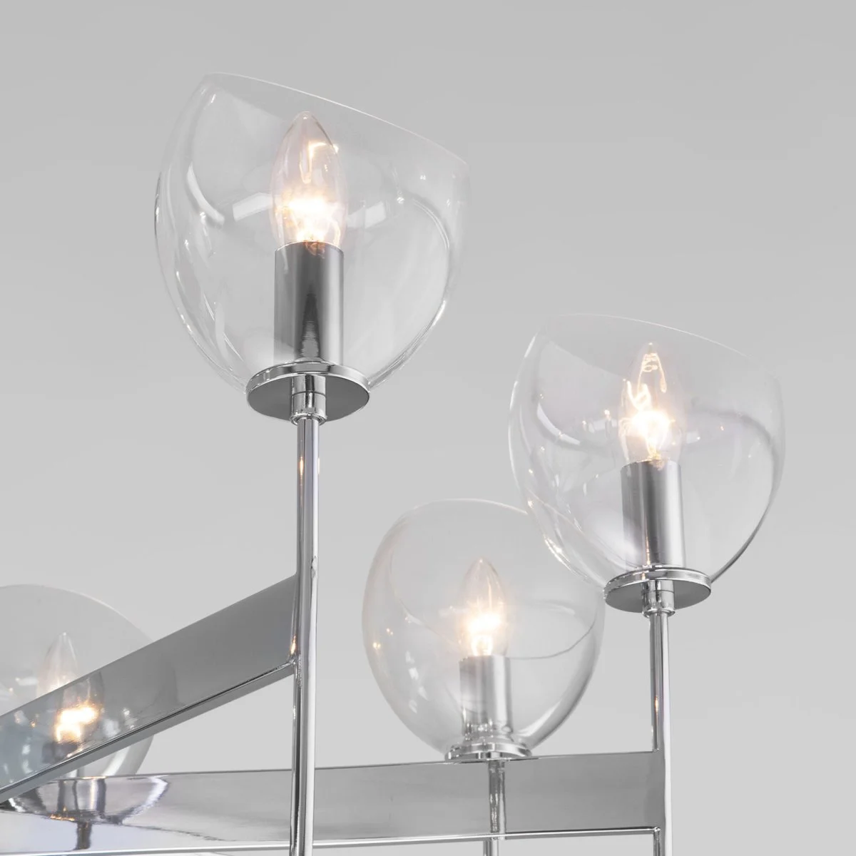 картинка Умный потолочный светильник 60130/8 хром Smart