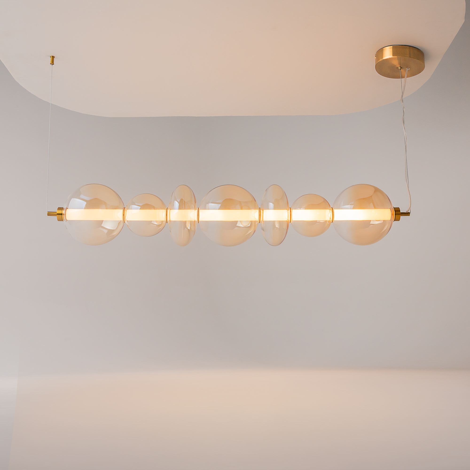 картинка Подвесной светильник Maytoni MOD307PL-L40BS3K