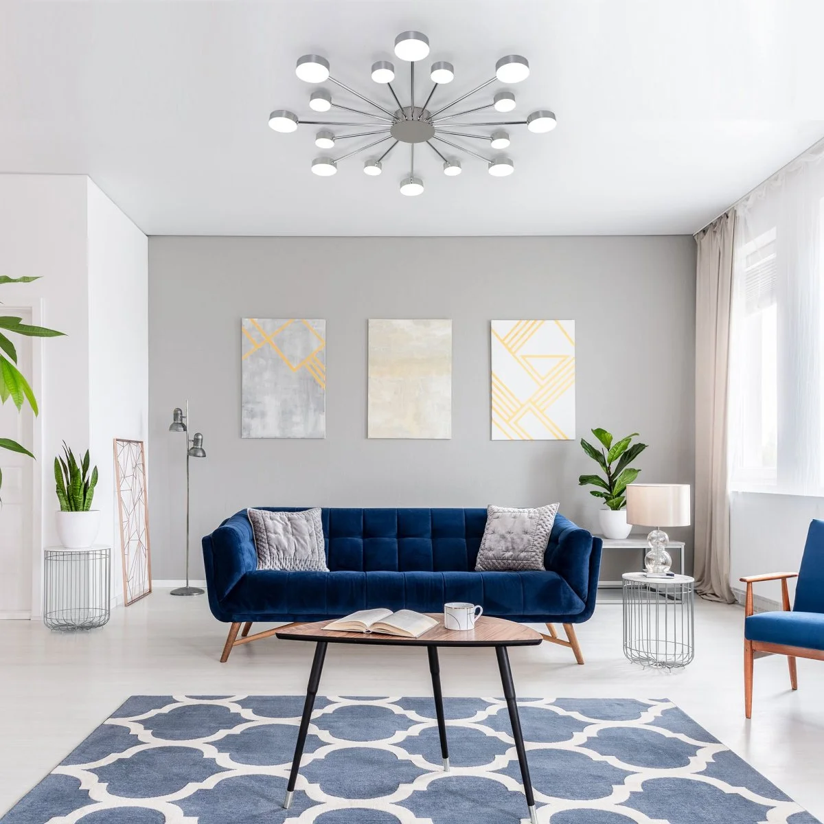 картинка Потолочный светодиодный светильник с пультом управления 90242/16 хром