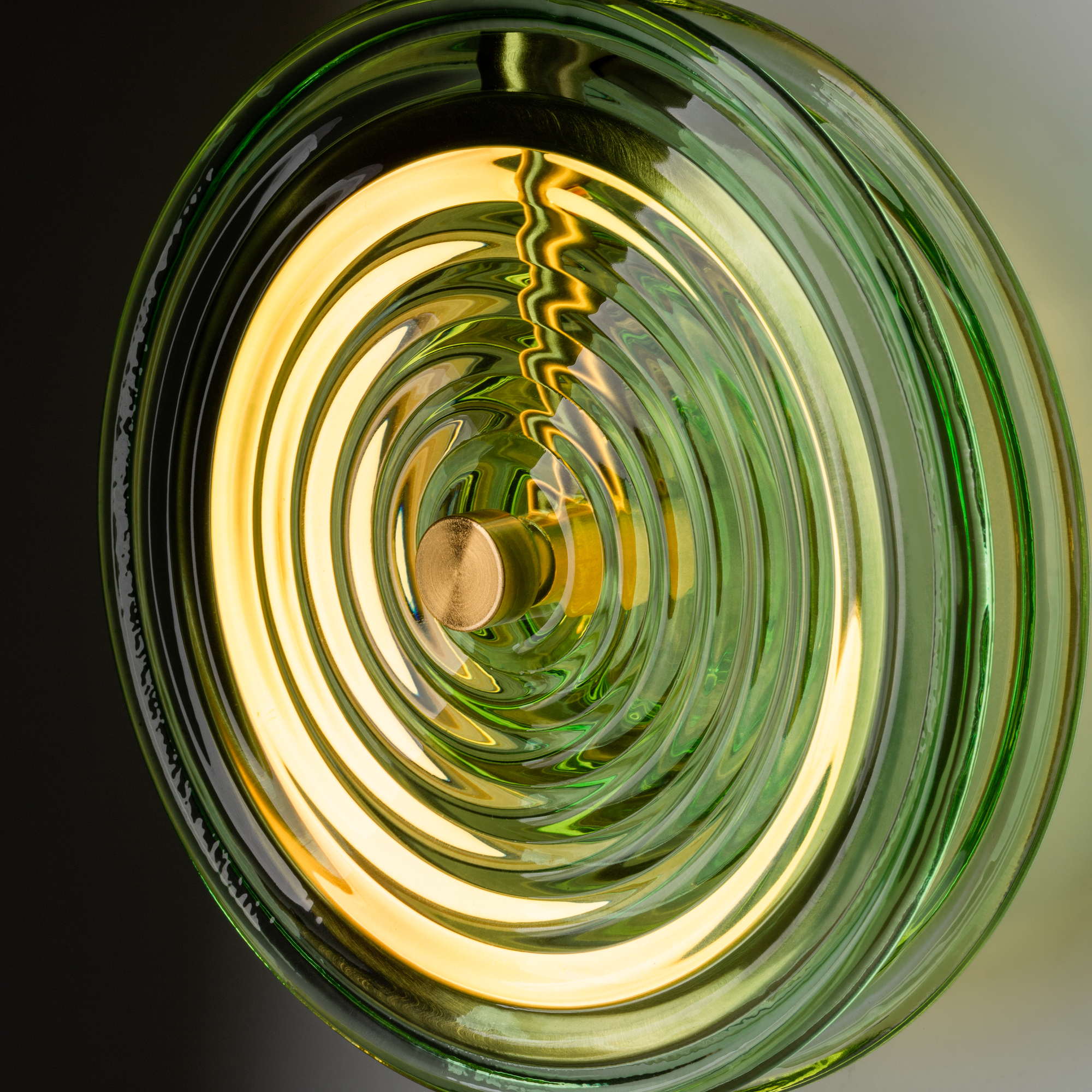 картинка Настенный светильник (бра) Freya FR5442WL-L7GN