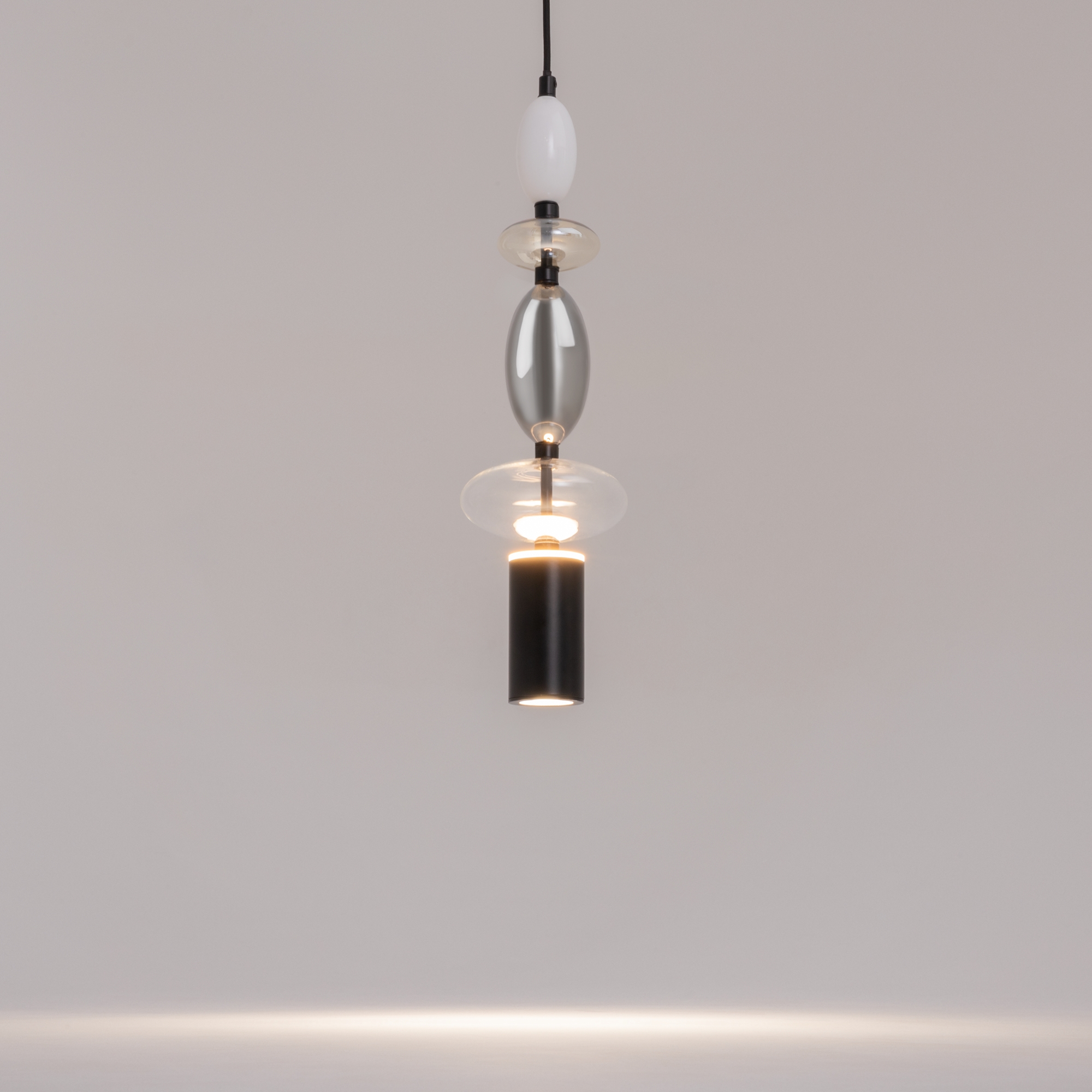 картинка Подвесной светильник Maytoni MOD071PL-L8B3K2