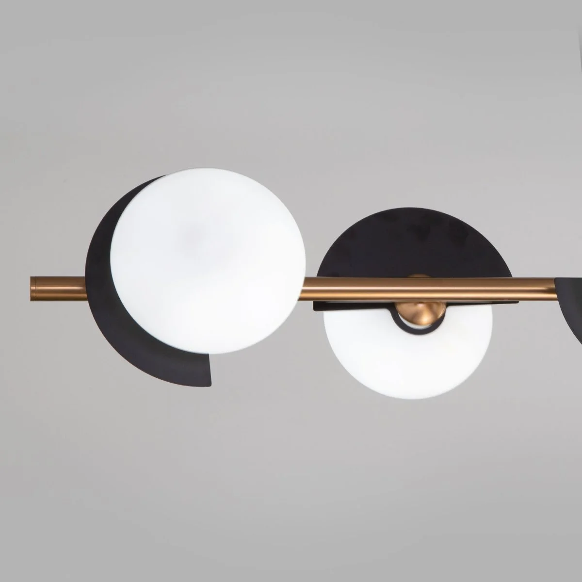 картинка Подвесной светильник 70149/6 черный/латунь