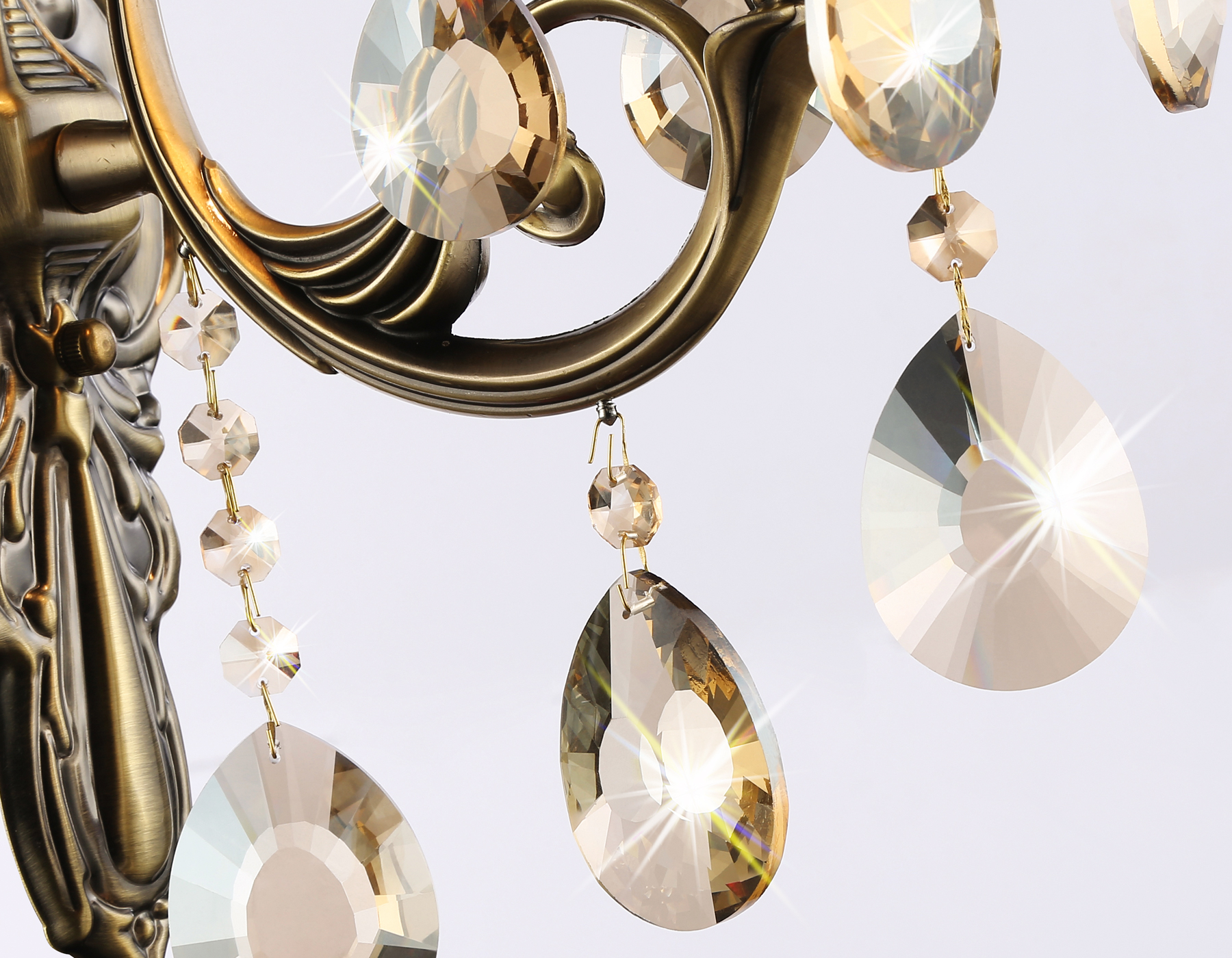 картинка Настенный светильник с абажуром и хрусталем TR4578