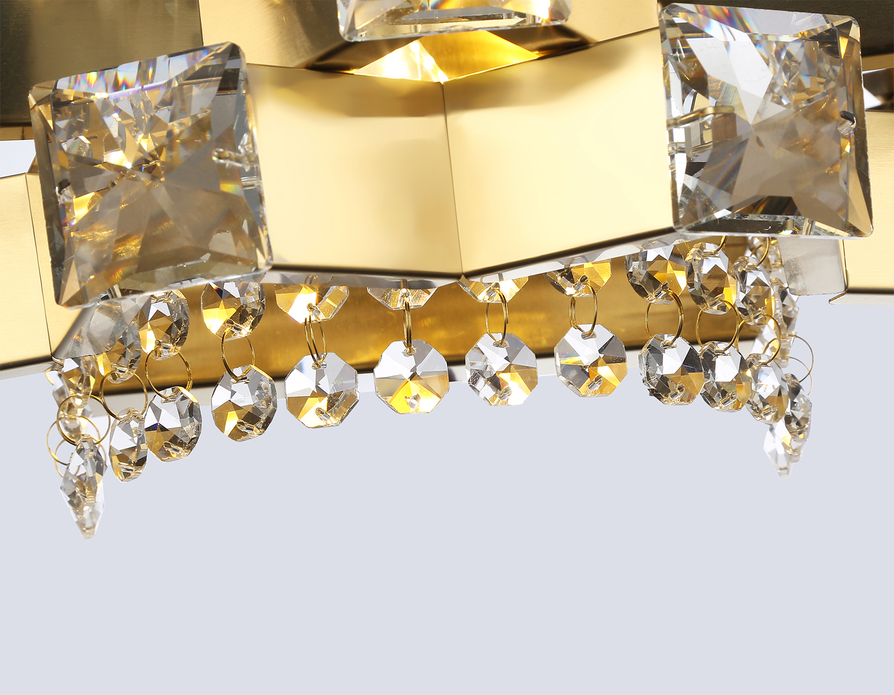 картинка Настенный светильник с хрусталем LH41014