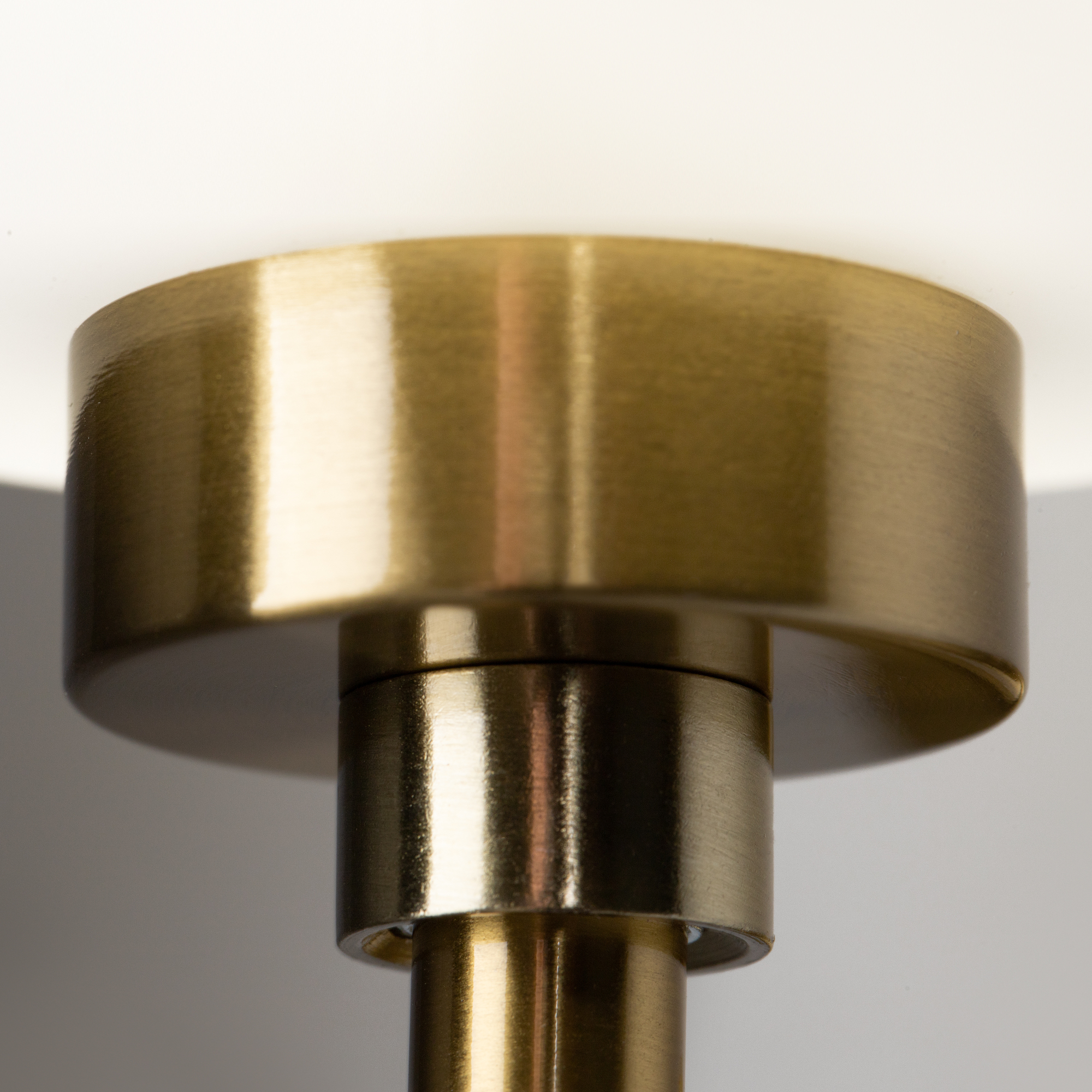 картинка Настенный светильник (бра) Freya FR5373WL-01BS