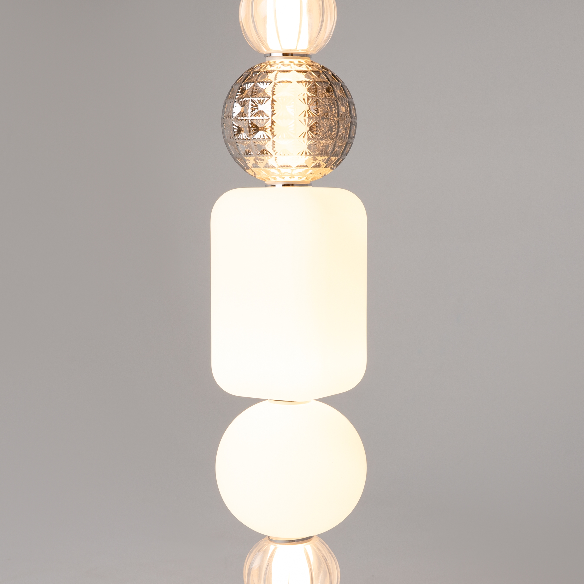 картинка Подвесной светильник Maytoni P069PL-L35CH3K