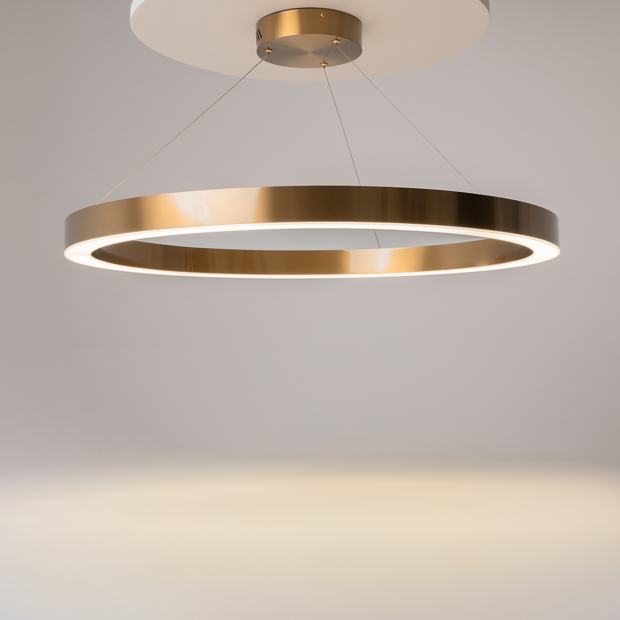 картинка Подвесной светильник Maytoni MOD415PL-L60BS4K