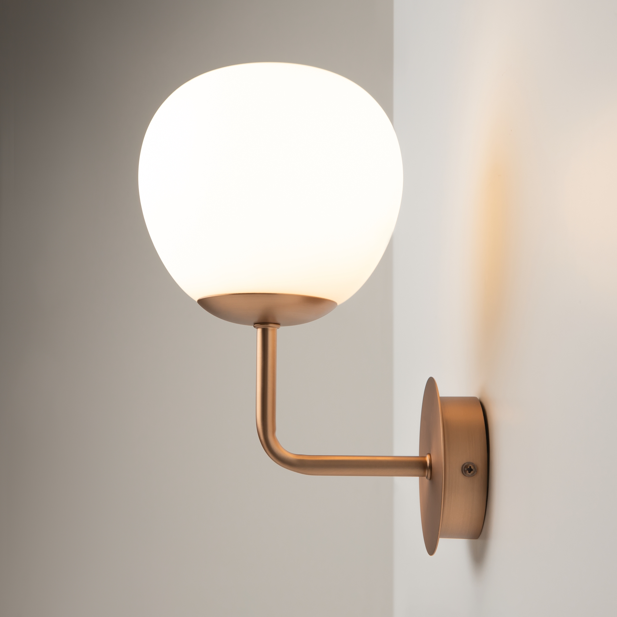 картинка Настенный светильник (бра) Maytoni MOD221-WL-01-G