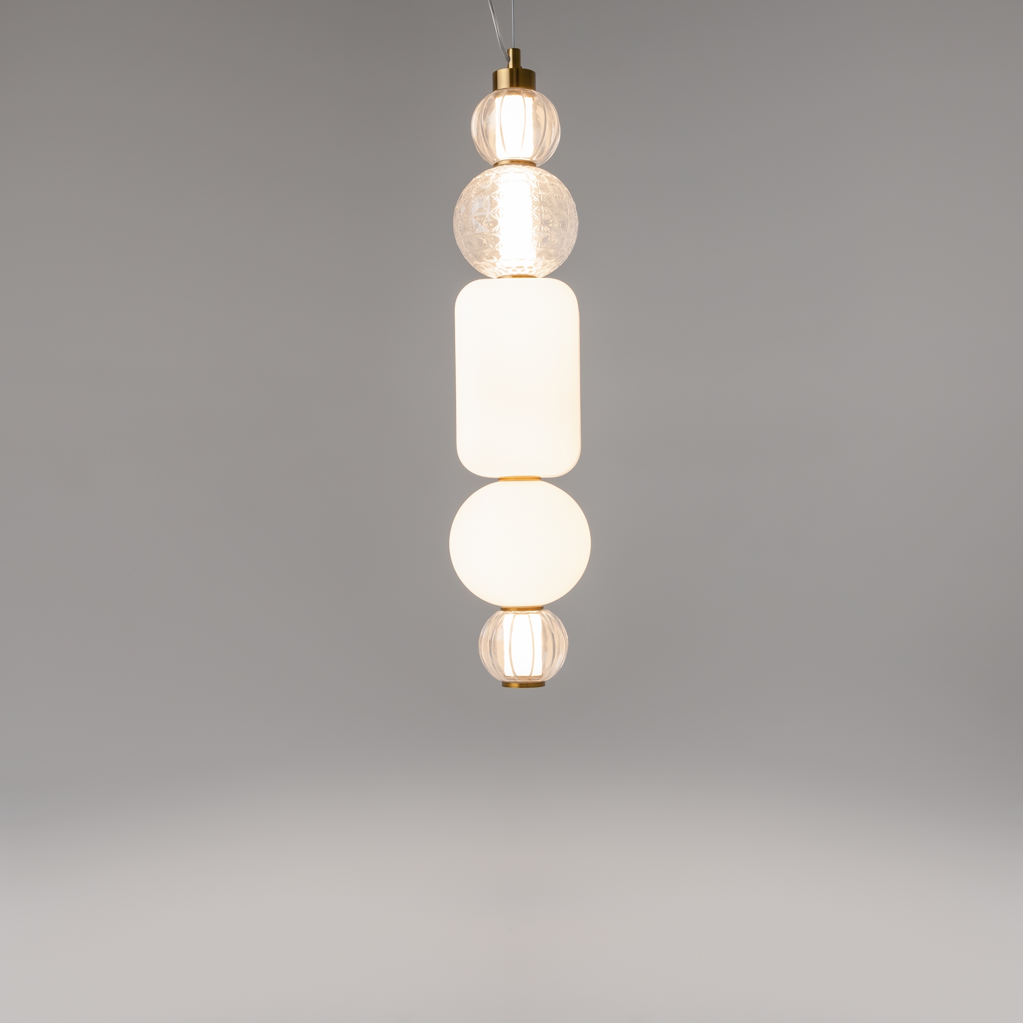 картинка Подвесной светильник Maytoni P069PL-L35G3K