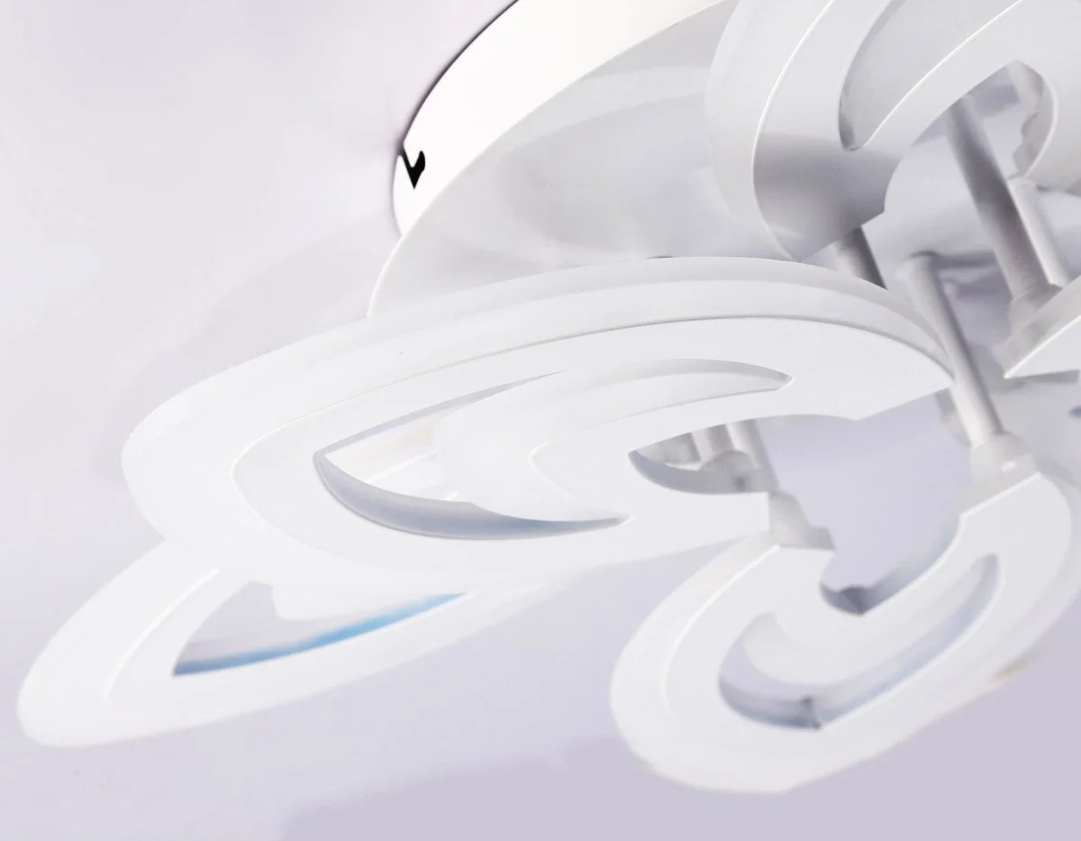 картинка Потолочный светодиодный светильник с пультом