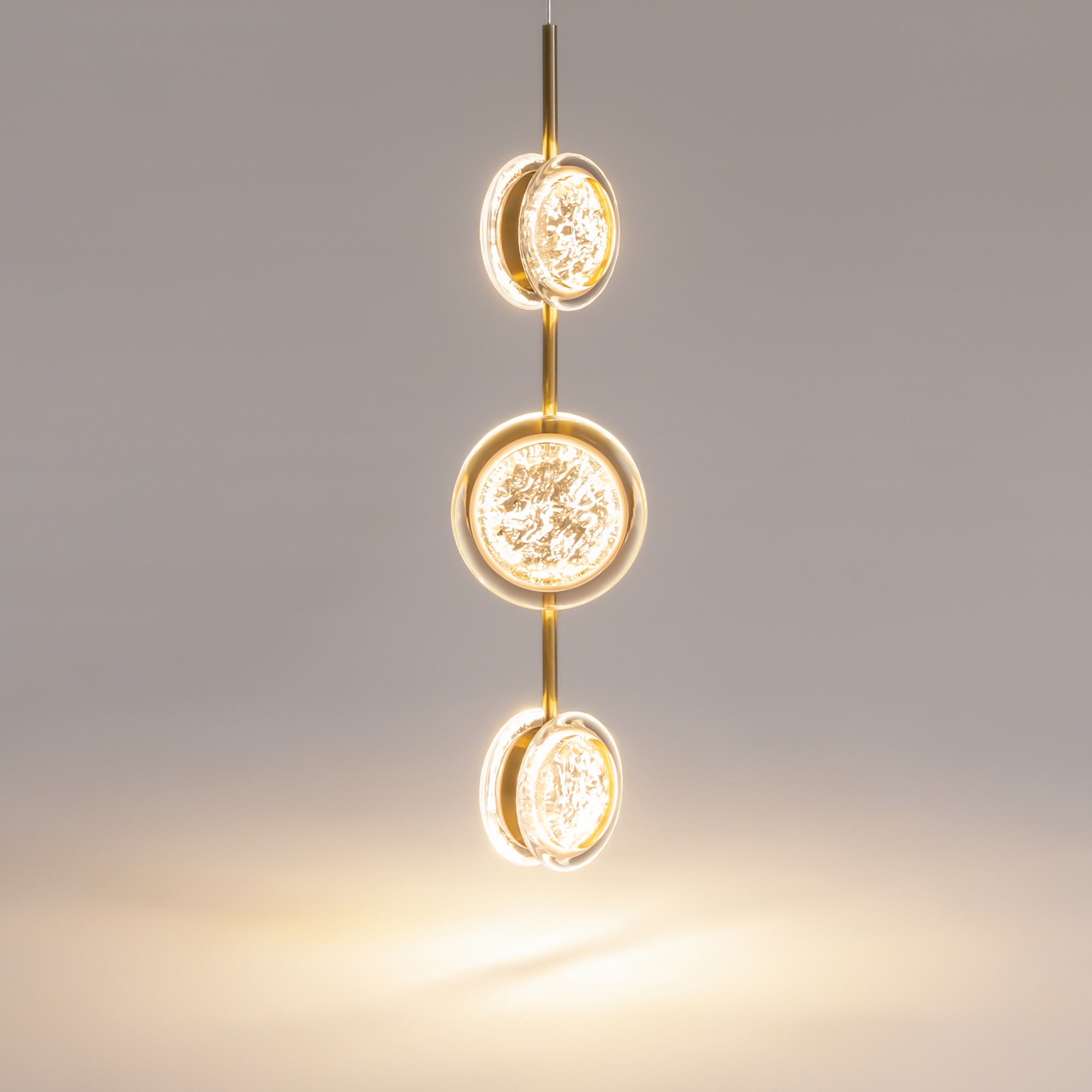 картинка Подвесной светильник Maytoni MOD361PL-L22BS3K