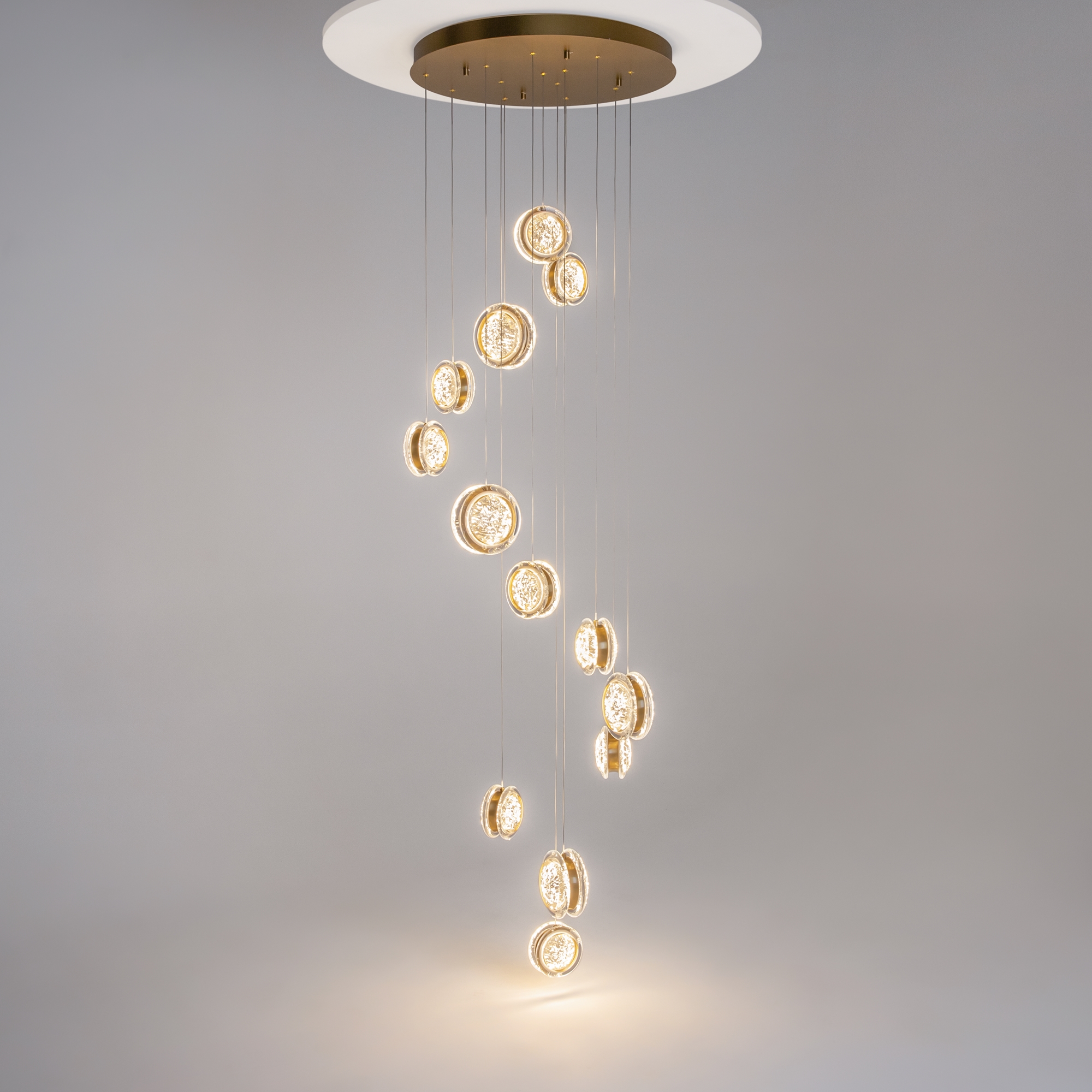 картинка Подвесной светильник Maytoni MOD361PL-L58BS3K