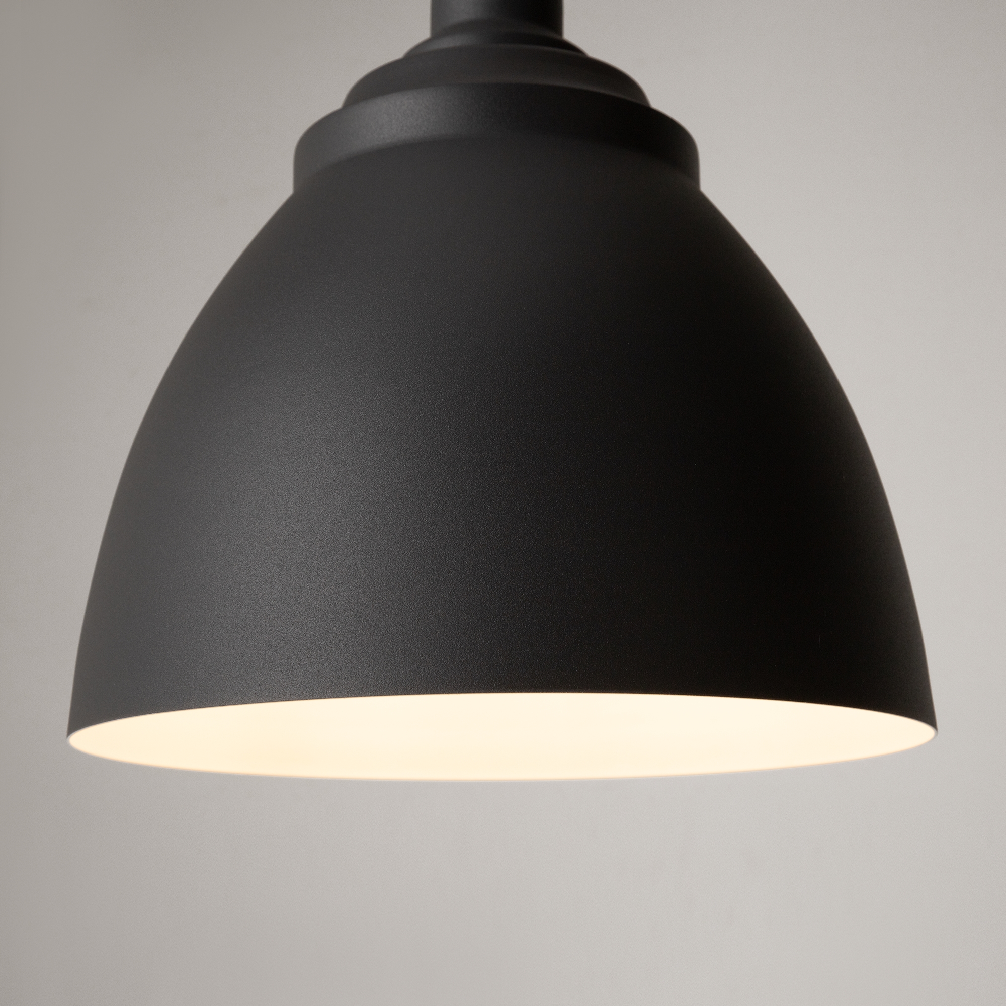 картинка Подвесной светильник Maytoni P534PL-01B