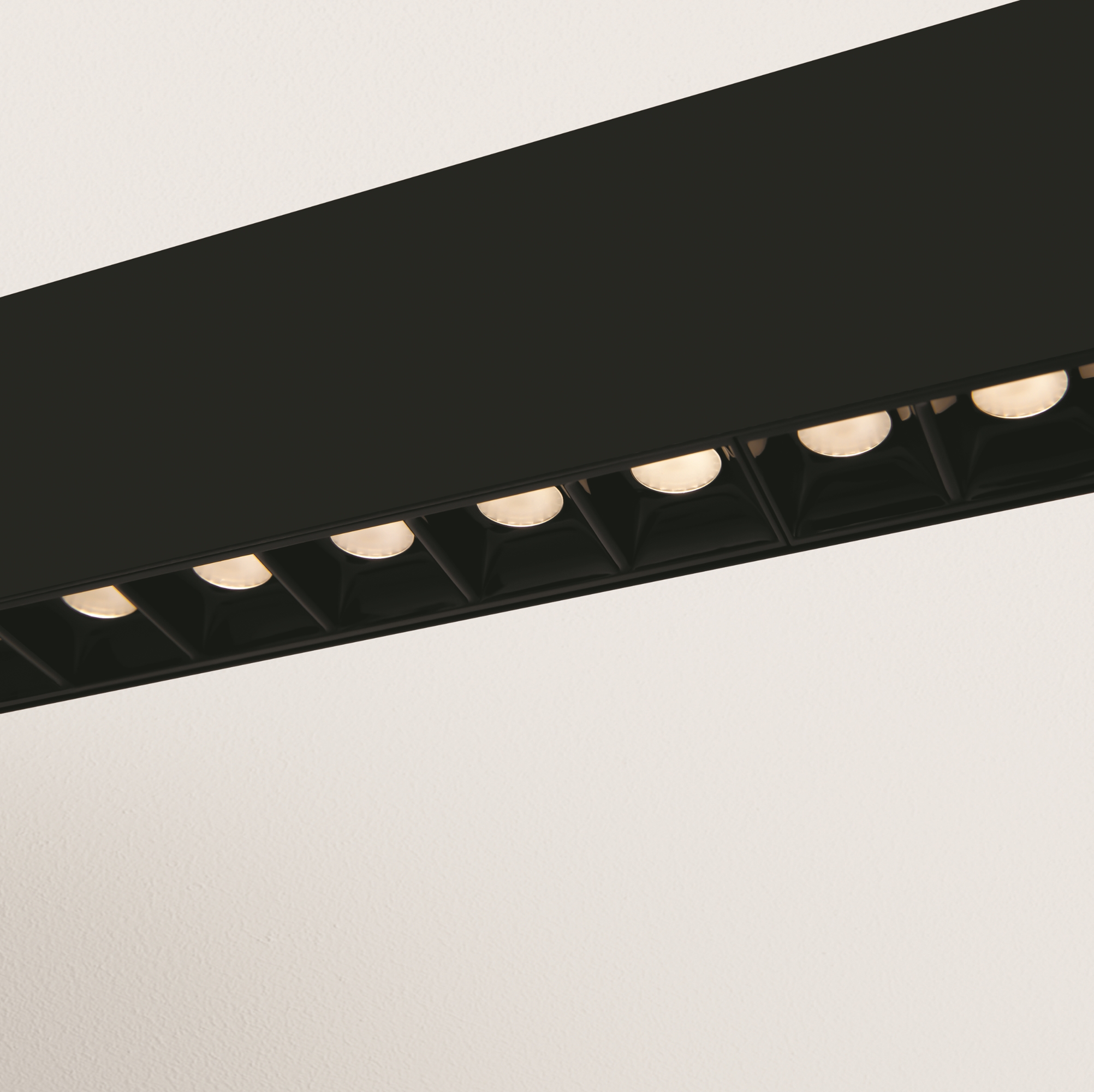 картинка Подвесной светильник Technical P050PL-L40B4K