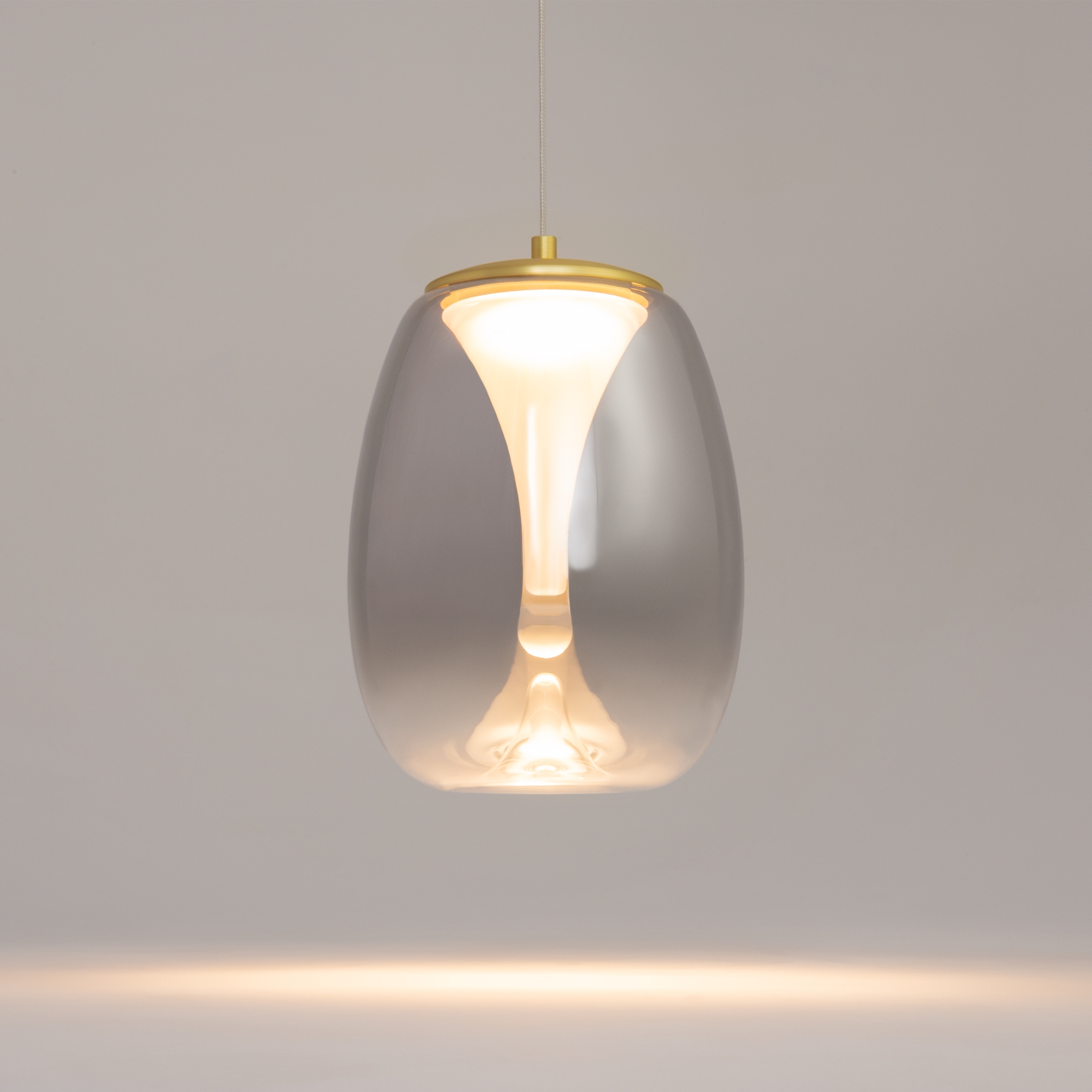 картинка Подвесной светильник Maytoni MOD282PL-L8G3K