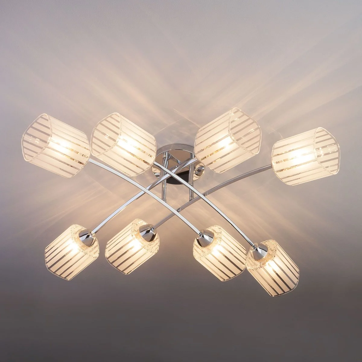 картинка Потолочный светильник с плафонами из стекла 30125/8 хром