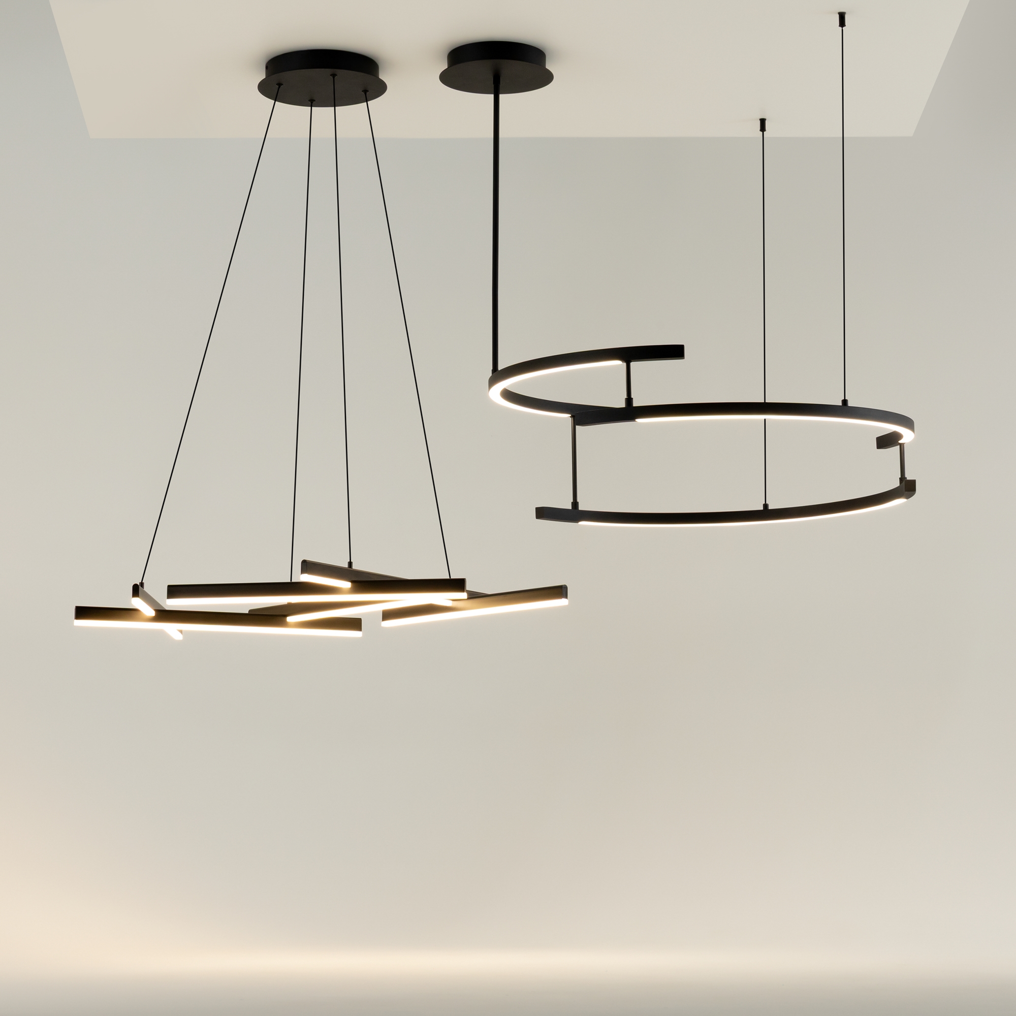 картинка Подвесной светильник Maytoni MOD016PL-L52BK