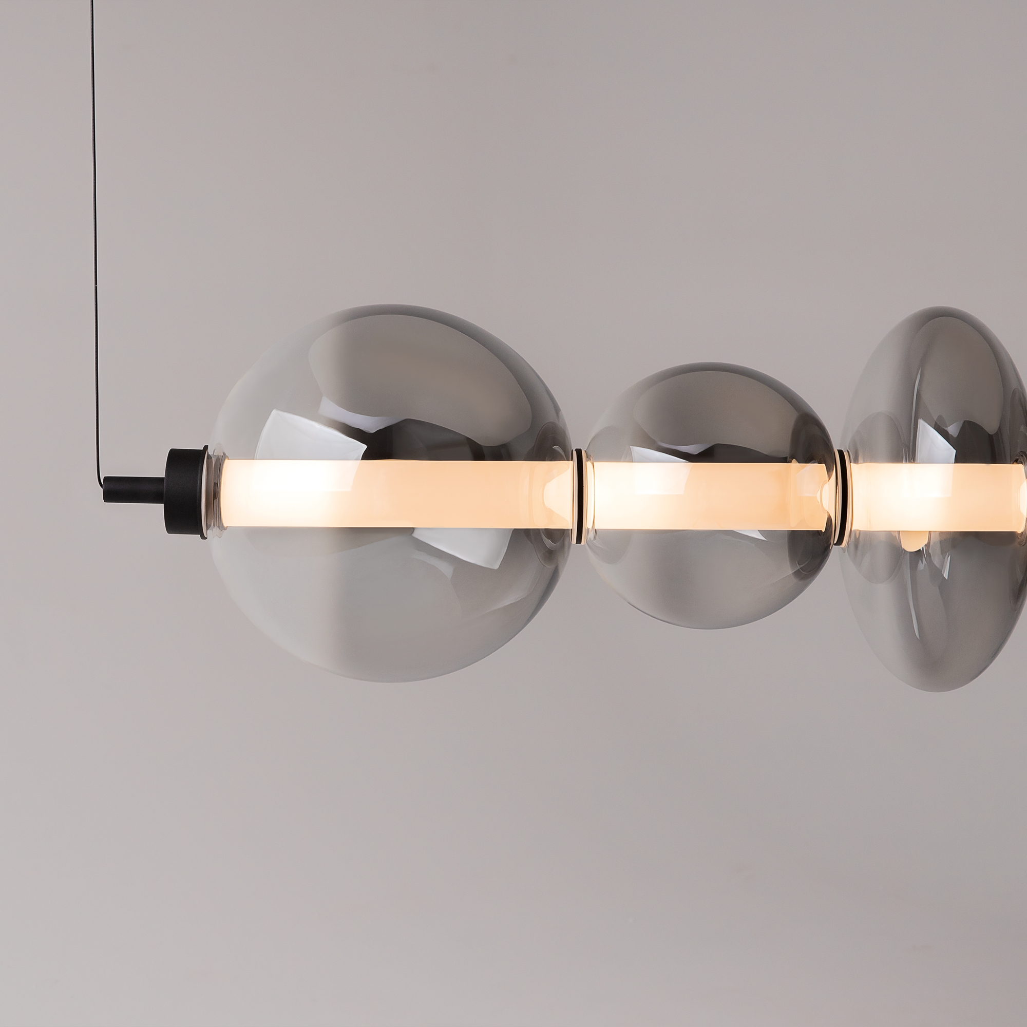 картинка Подвесной светильник Maytoni MOD307PL-L40B3K