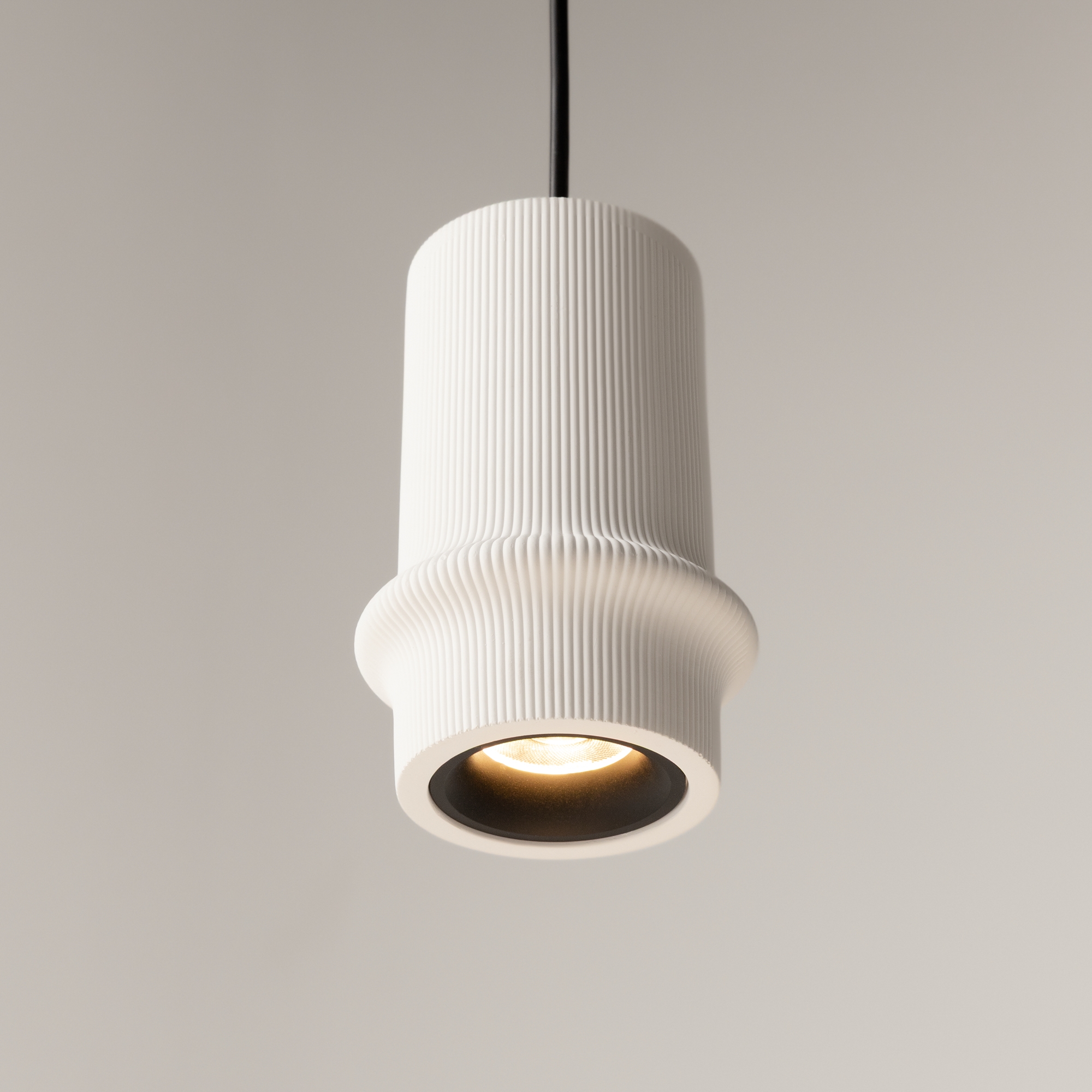 картинка Подвесной светильник Maytoni MOD430PL-L5W3K