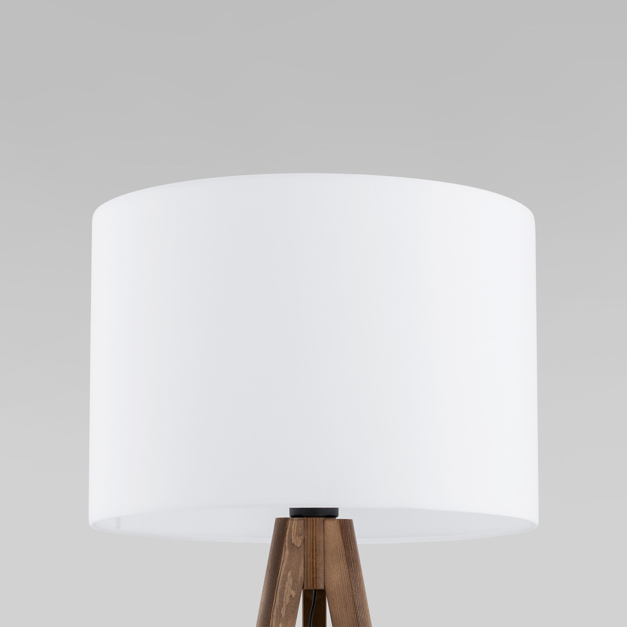 картинка Напольный светильник с тканевым абажуром 16003 Grand