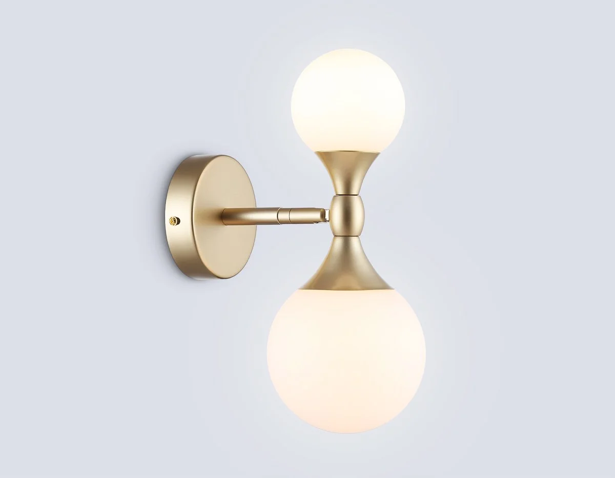 картинка Настенный светильник со сменной лампой LH51053