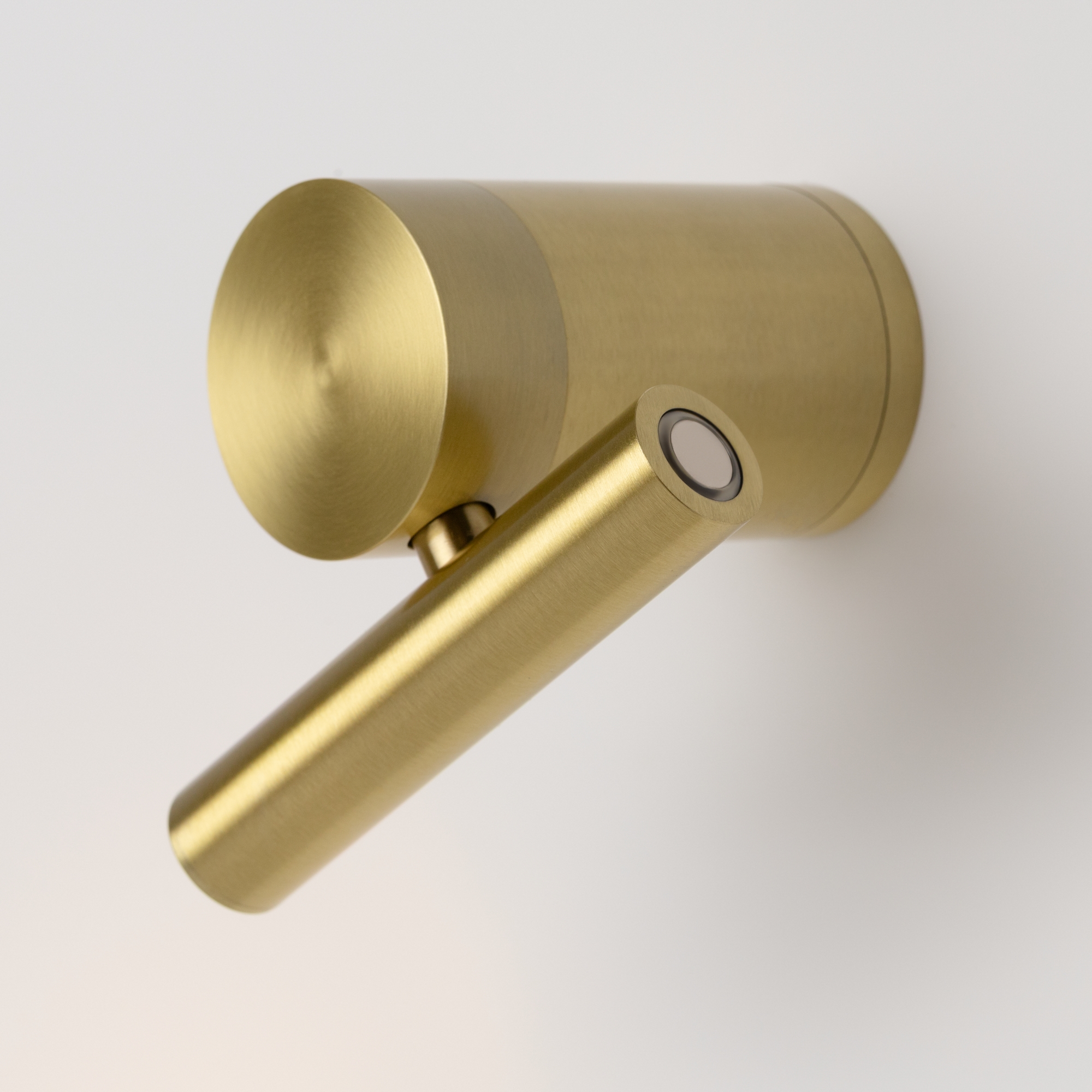 картинка Настенный светильник (бра) Maytoni MOD433WL-L3BS3K1