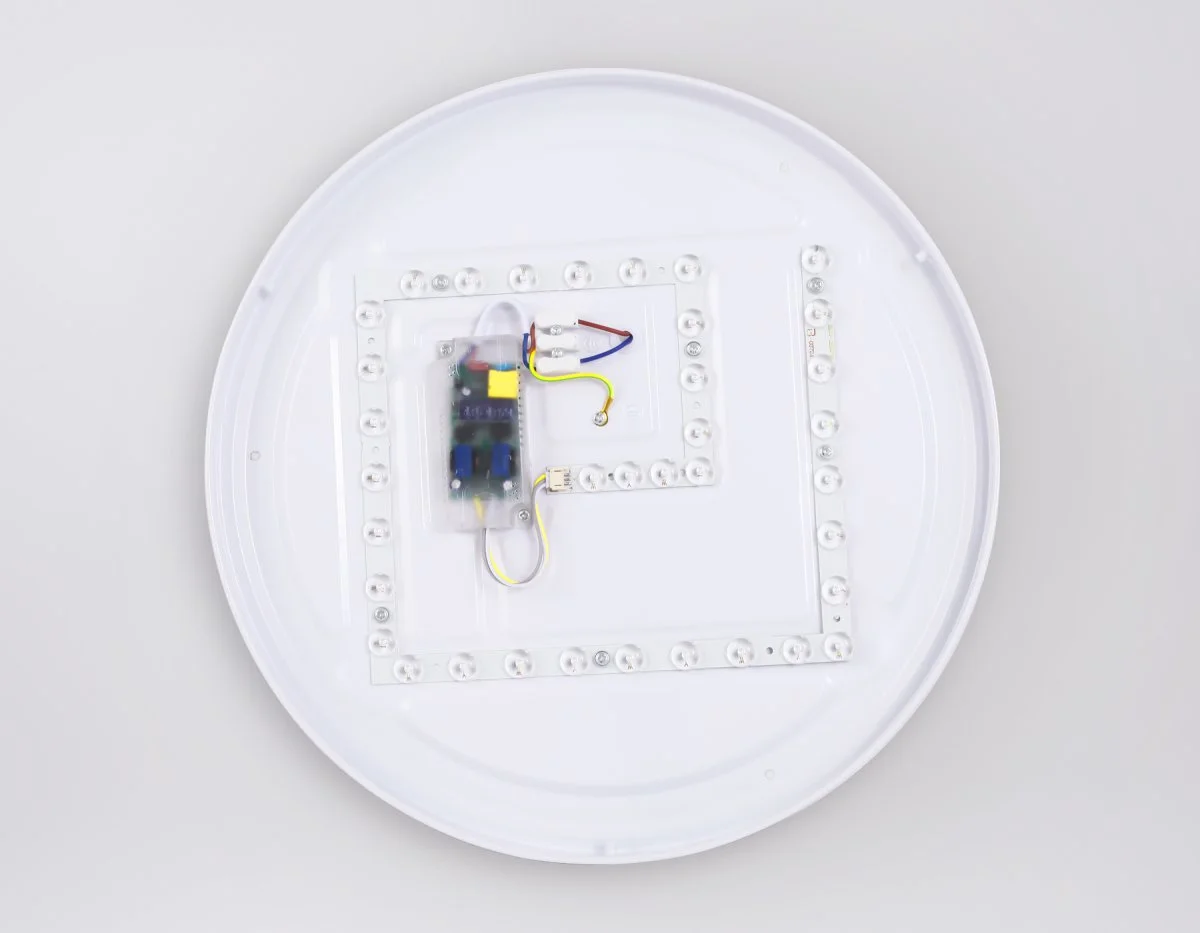 картинка Потолочный светодиодный светильник с пультом