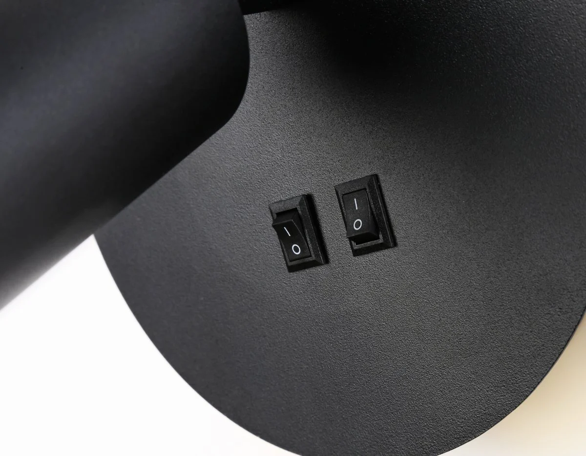 картинка Настенный светильник с выключателем FW2463