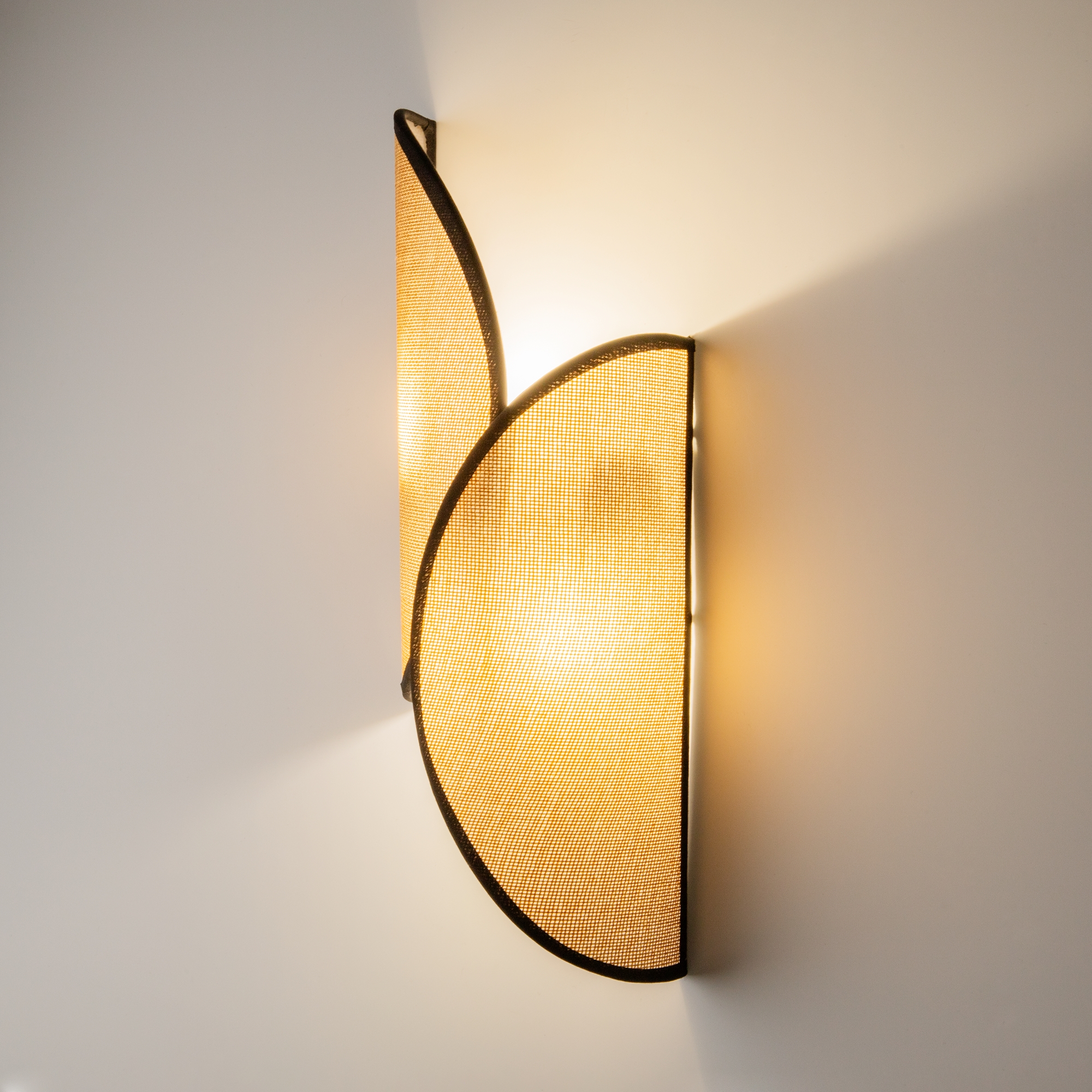 картинка Настенный светильник (бра) Maytoni MOD225WL-02B1